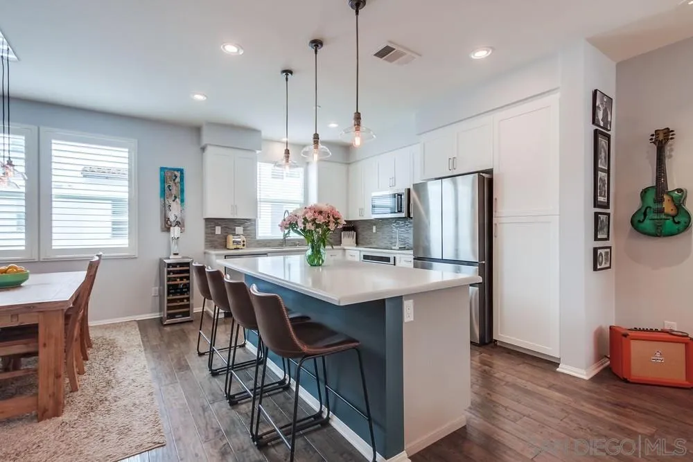 https://cdn.realtyfeed.com/cdn/127/250040982/ed5c6833746f84bed0f98f85c824e6cf.webp