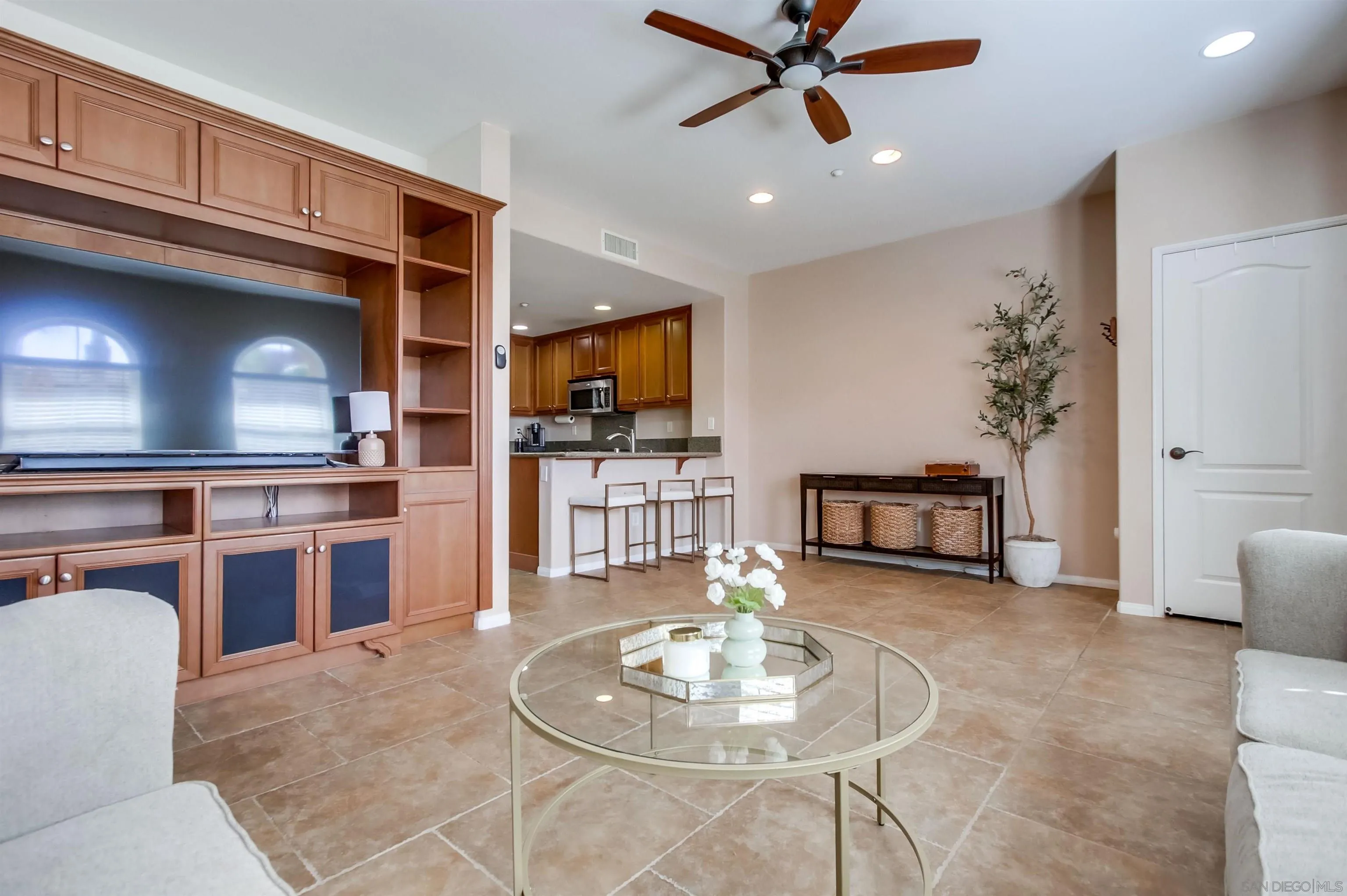 https://cdn.realtyfeed.com/cdn/127/250040984/87e1ab57193f663aac0f2a754c09269a.webp