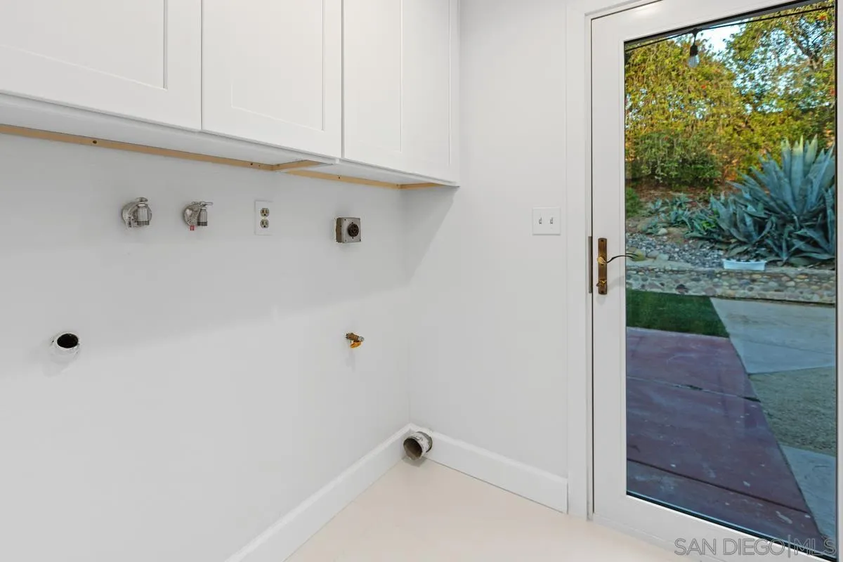 https://cdn.realtyfeed.com/cdn/127/250040990/324d377f83fac4f53fceef205e931f51.webp
