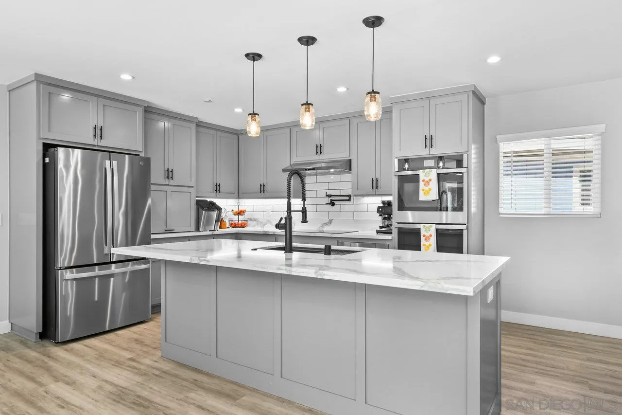 https://cdn.realtyfeed.com/cdn/127/250040994/e8e1c09866b3c4ebd90363bdbf15ada1.webp