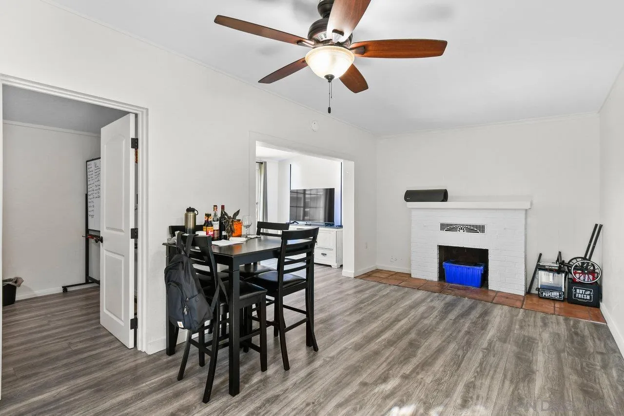 https://cdn.realtyfeed.com/cdn/127/250040994/ea4449a1ca7d9534037d069b9598d7d9.webp
