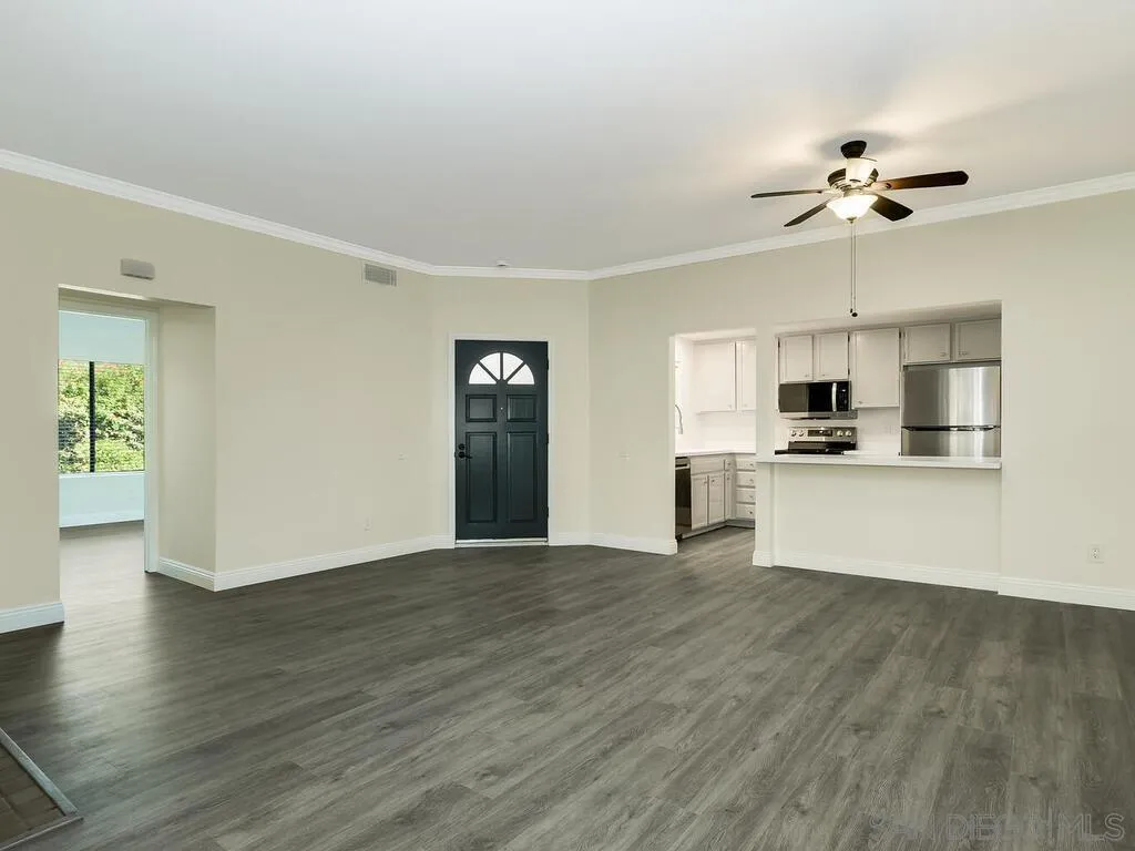 https://cdn.realtyfeed.com/cdn/127/250040997/4e2fe518d13e8af8ba59e2d799a0cfe2.webp