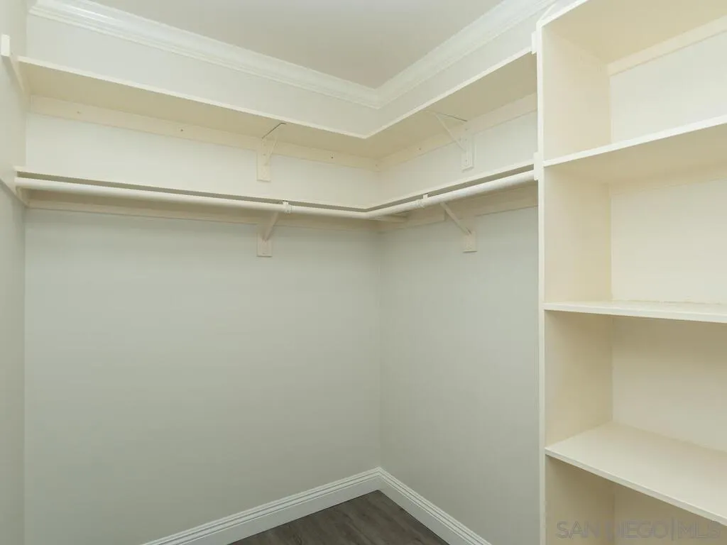 https://cdn.realtyfeed.com/cdn/127/250040997/a5e5605da7e44dd0dea30d0977fc5fe3.webp