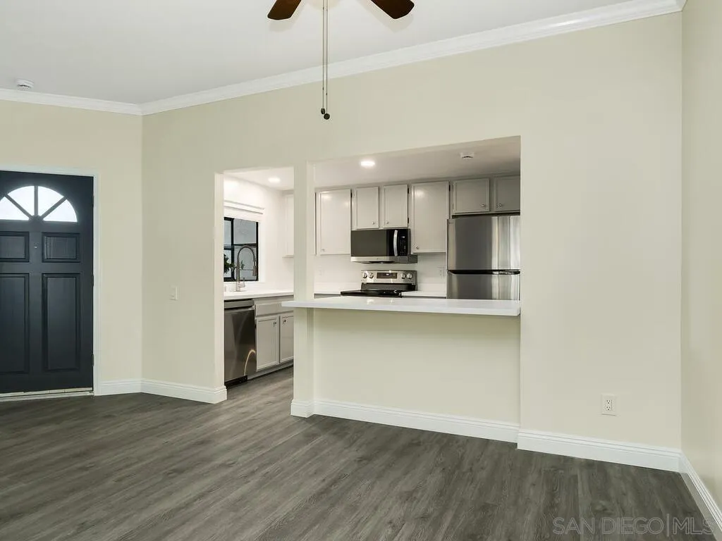https://cdn.realtyfeed.com/cdn/127/250040997/e2a8f702c9b7e91d5919c00d4956b2a7.webp