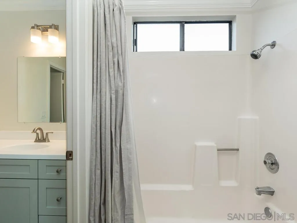 https://cdn.realtyfeed.com/cdn/127/250040997/f08ed7a03b48f83752bfb0bba4ac0595.webp