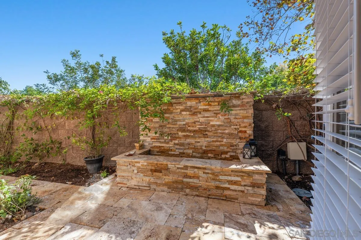 https://cdn.realtyfeed.com/cdn/127/250041004/a4fb58ab4a23f348c65b592c3c2bf0c4.webp