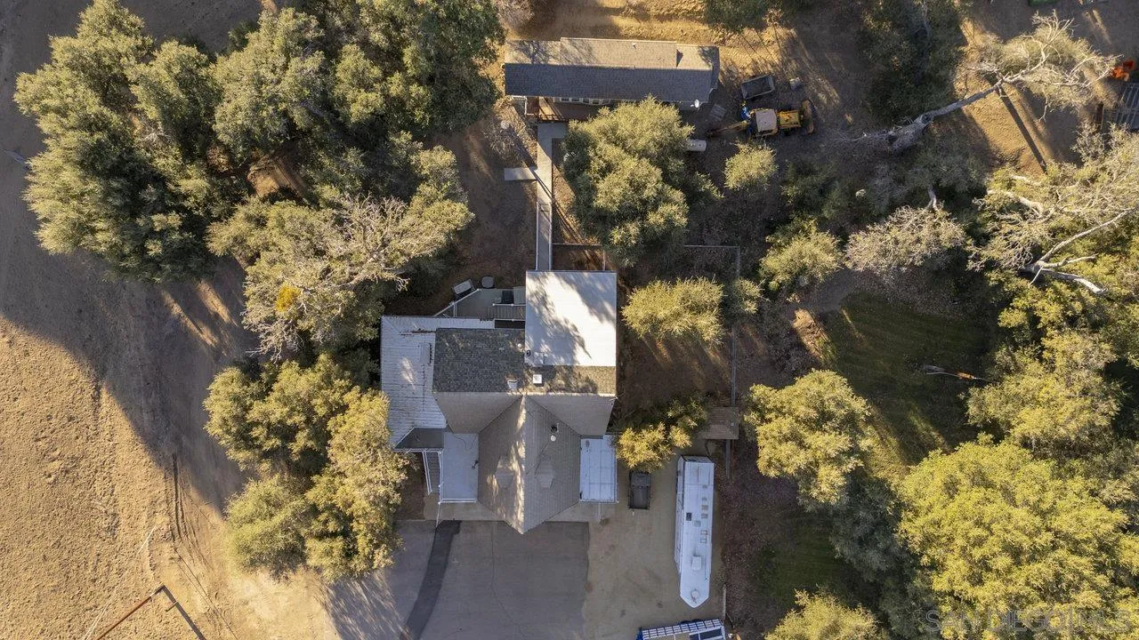 https://cdn.realtyfeed.com/cdn/127/250041006/6c32b569da111842e6fe07589600b6da.webp