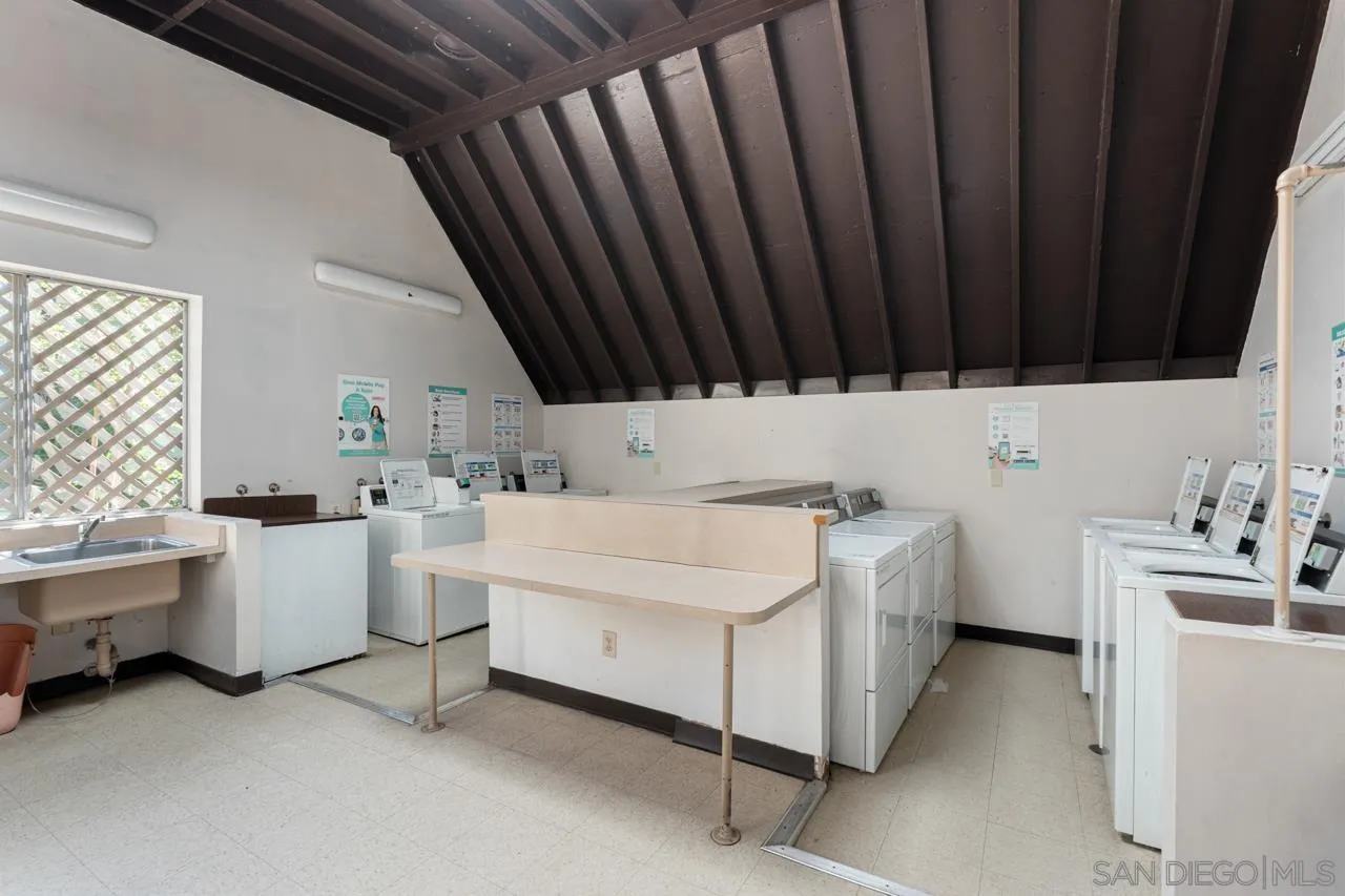 https://cdn.realtyfeed.com/cdn/127/250041007/f0d31de050f84c86b70f06ce2b1d95b8.webp