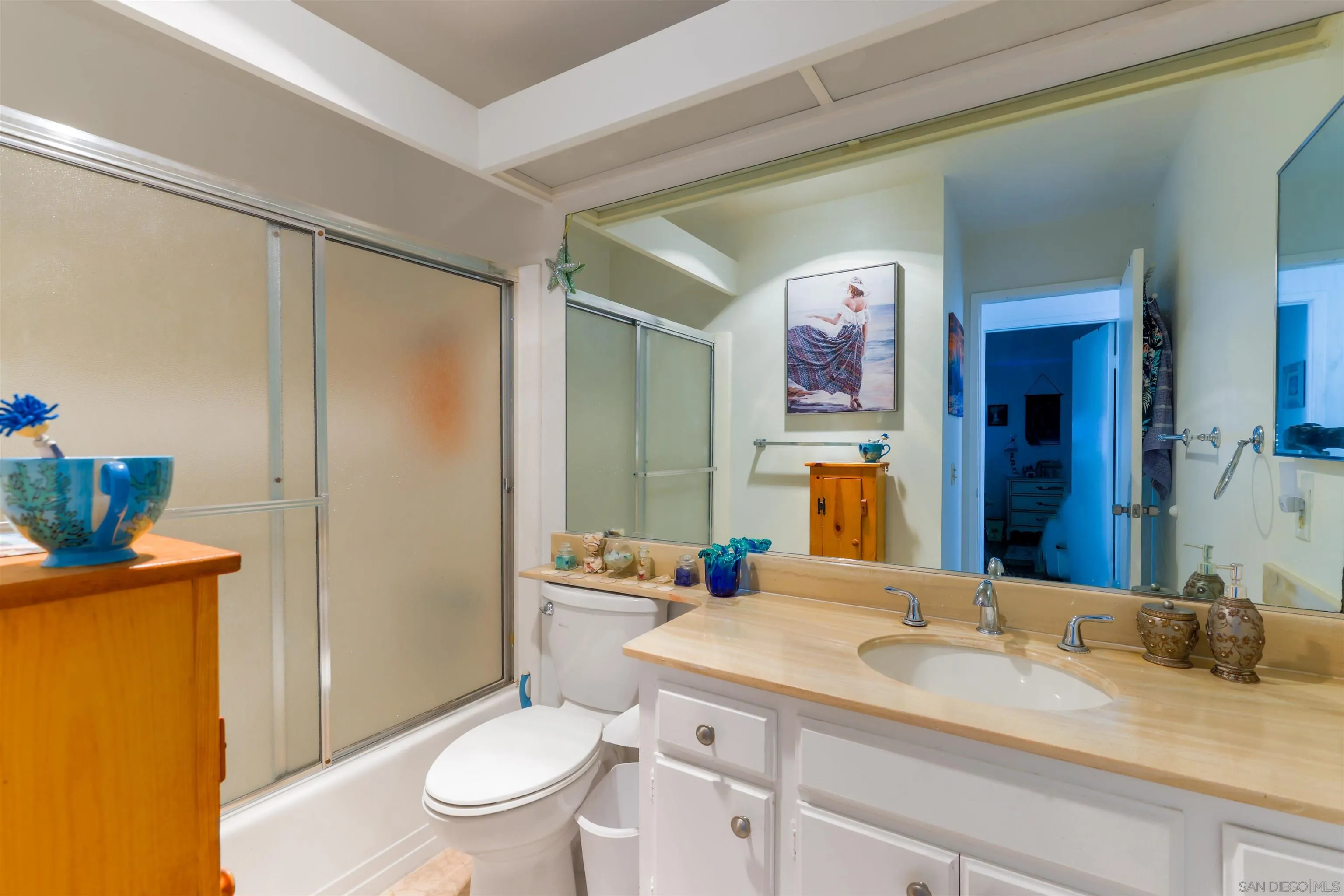 https://cdn.realtyfeed.com/cdn/127/250041009/92363d661acff060b2bc6adf35db0e85.webp