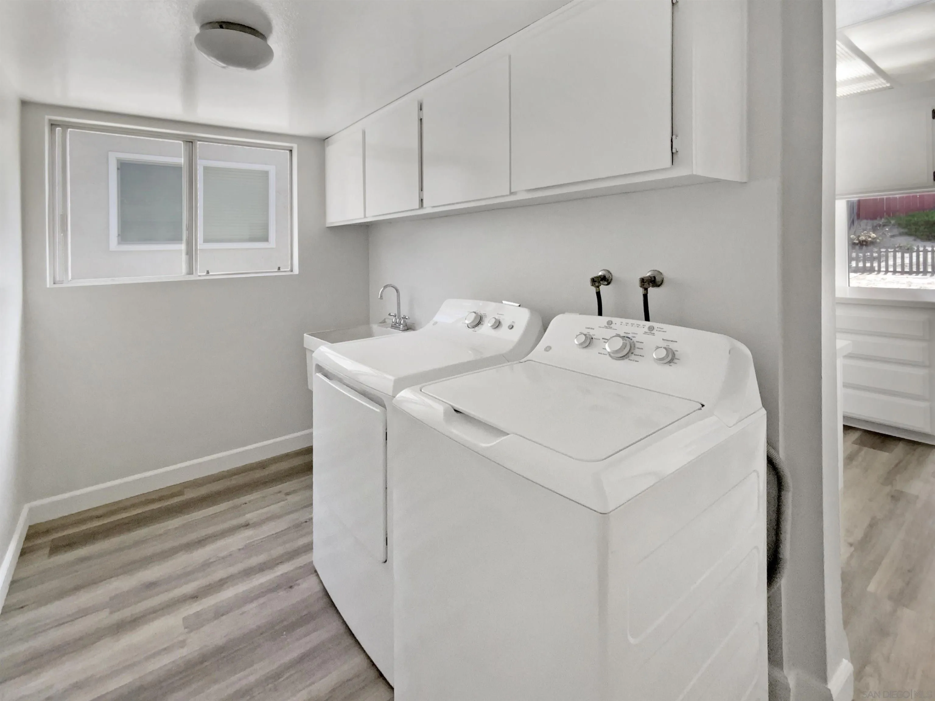 https://cdn.realtyfeed.com/cdn/127/250041018/24f19d4633d461fce007a202a63b4934.webp