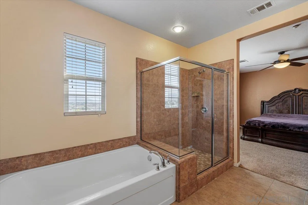 Photo #25: 250041020 Listing: Photo #25