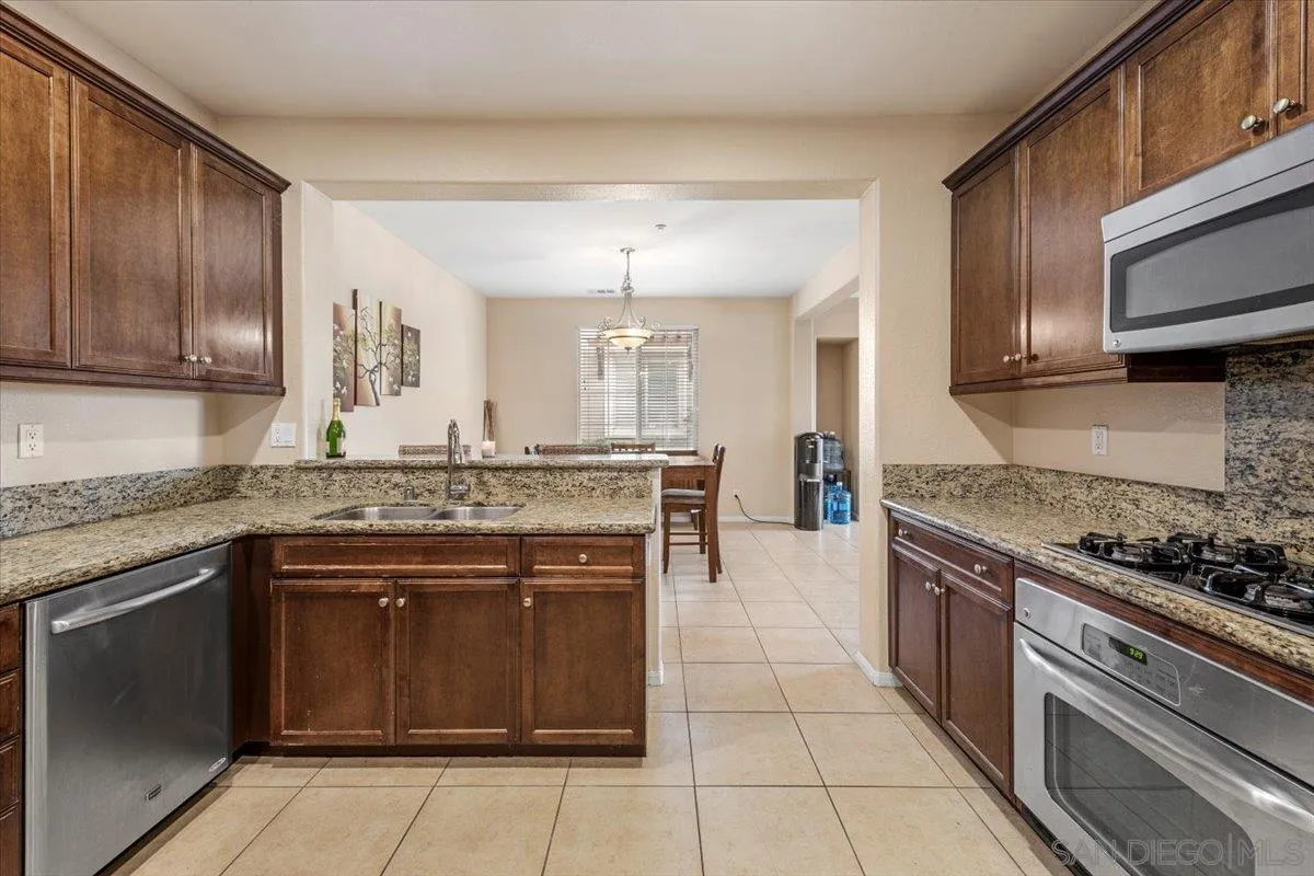 Photo #3: 250041020 Listing 