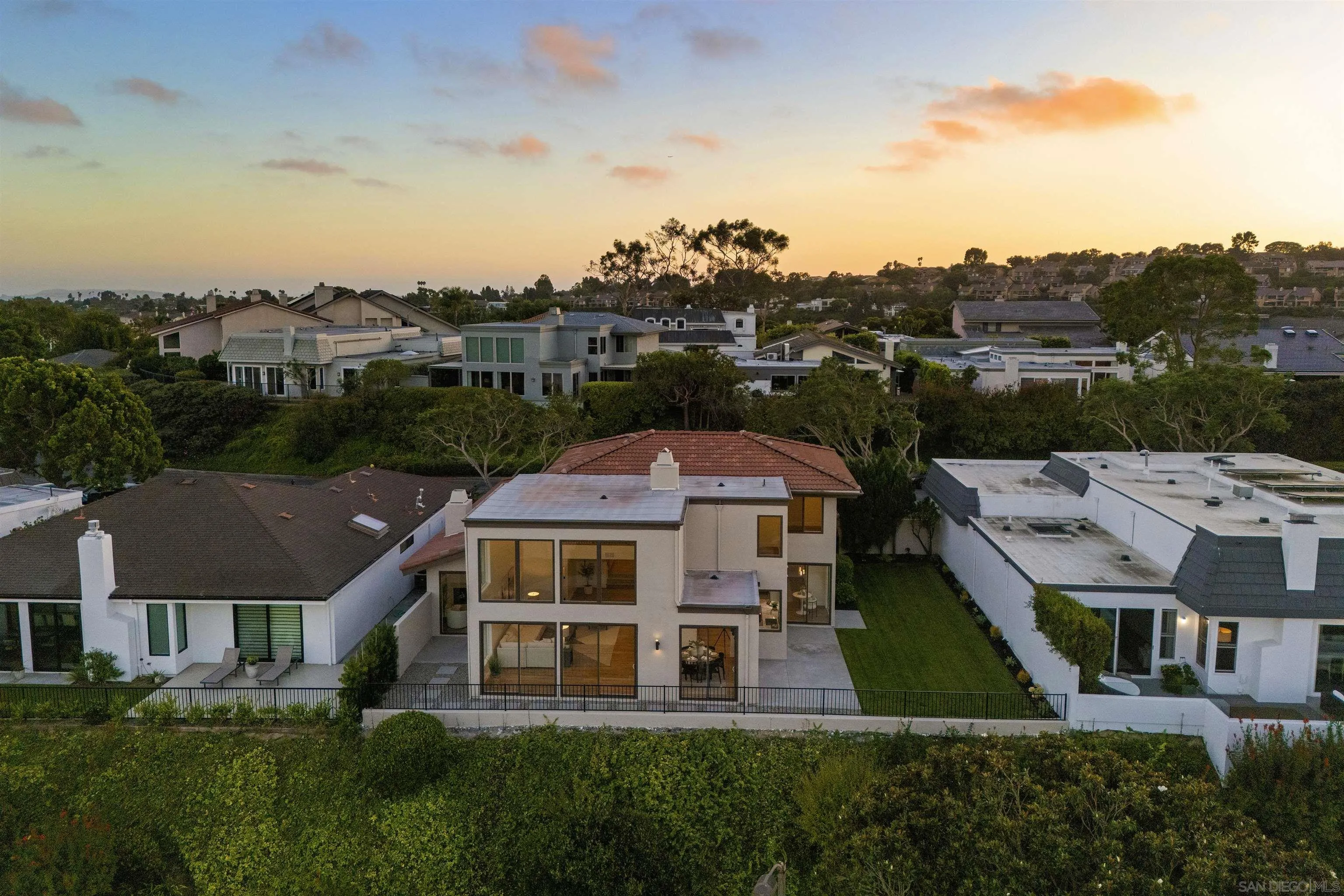 https://cdn.realtyfeed.com/cdn/127/250041023/1ac28cd25e5dfc89b6de3d9c487154c3.webp