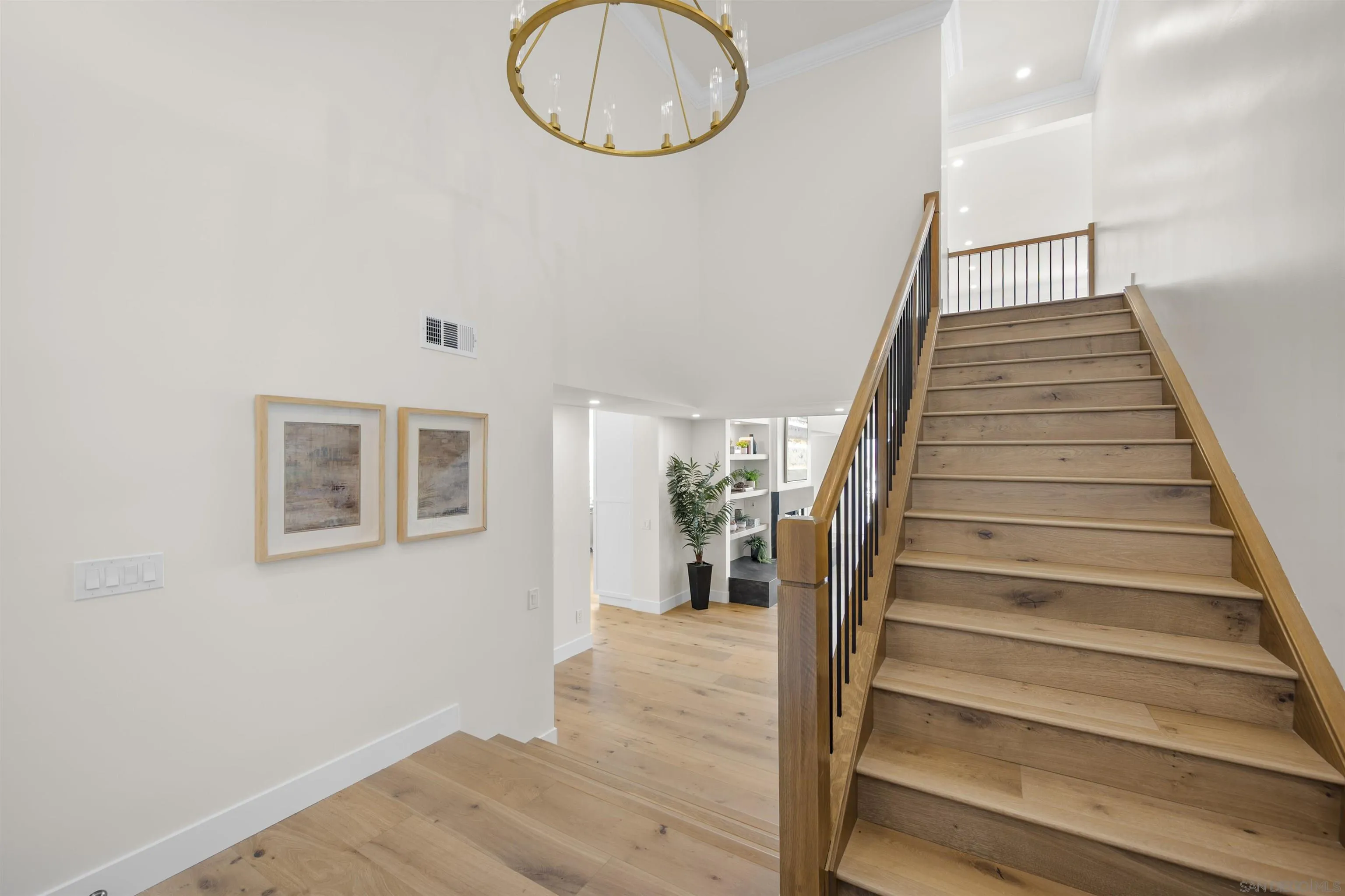 https://cdn.realtyfeed.com/cdn/127/250041023/f817fad579c2510b8d35d40cf3a1b48c.webp