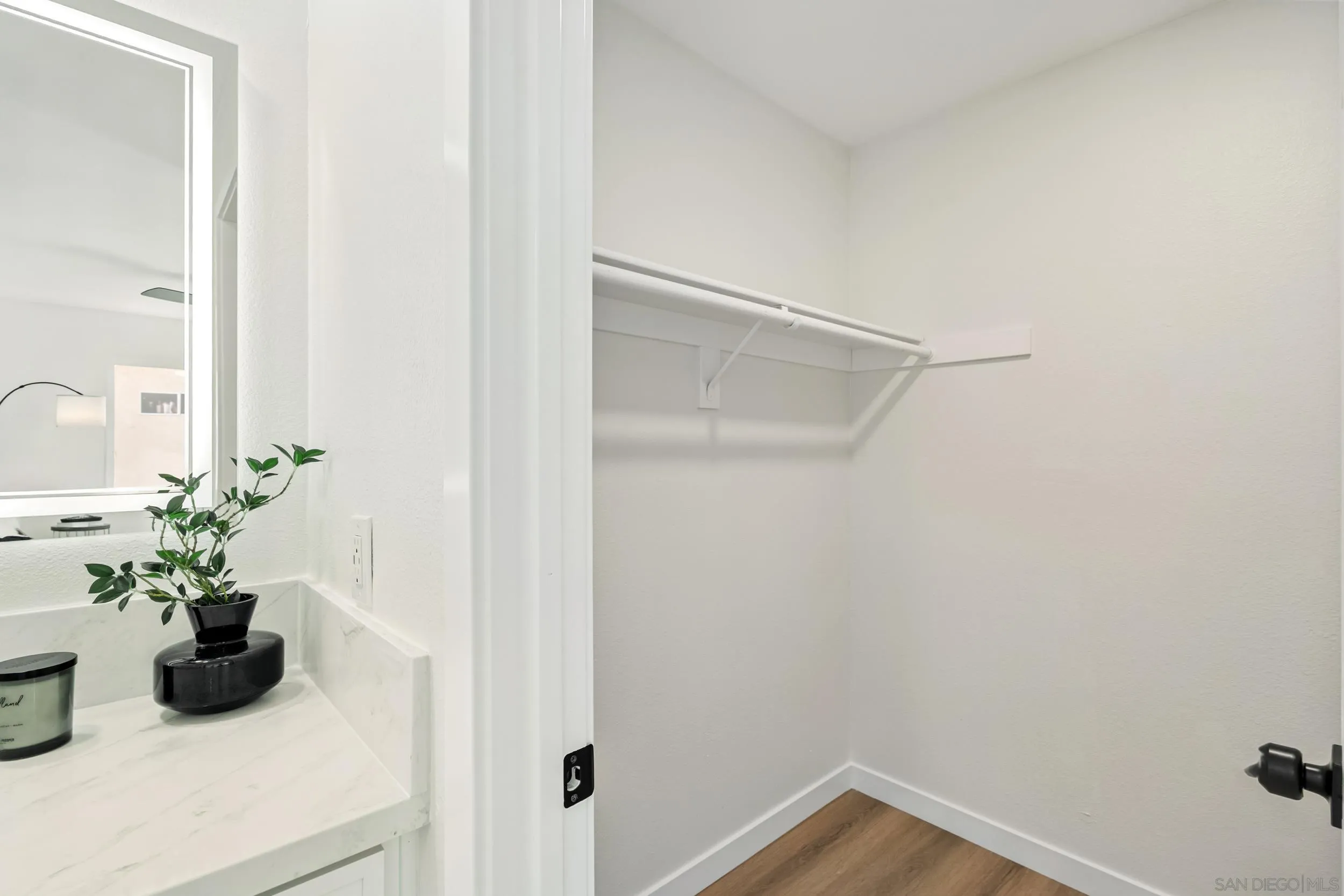 https://cdn.realtyfeed.com/cdn/127/250041025/091b9a02da74ba878263824c89883741.webp