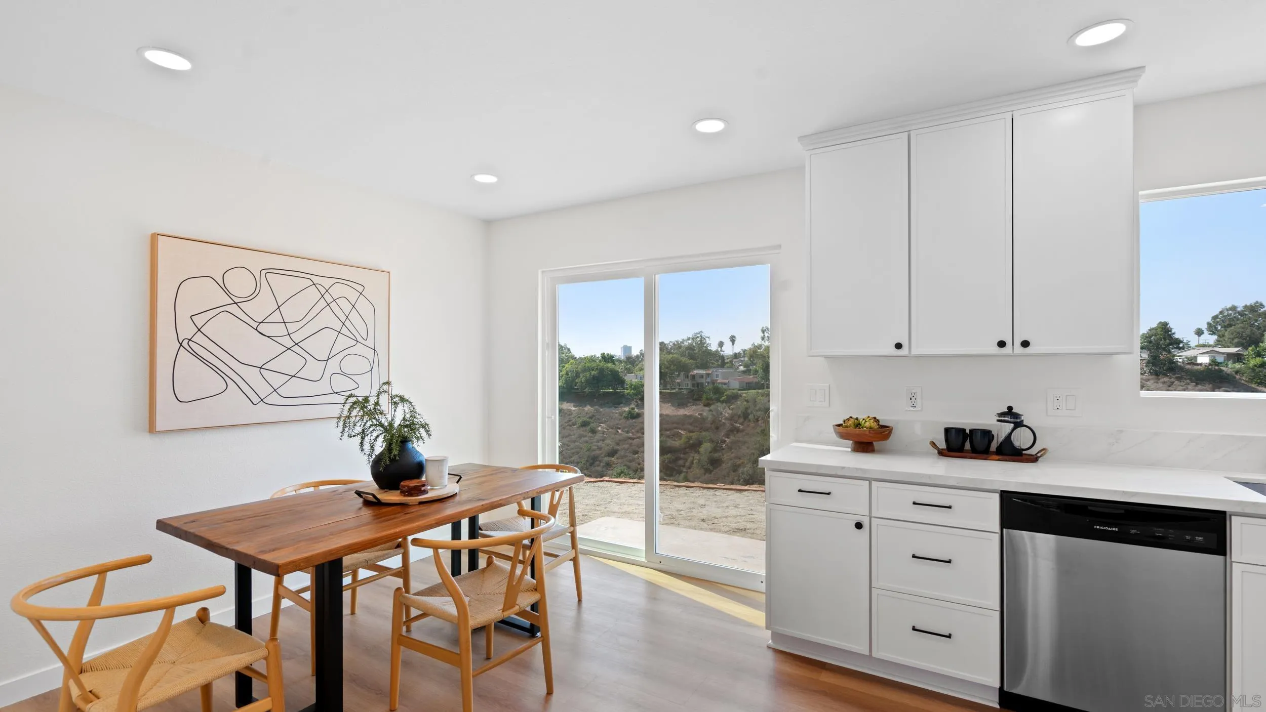 https://cdn.realtyfeed.com/cdn/127/250041025/153206980cf8be4ba6f989f433a6462c.webp