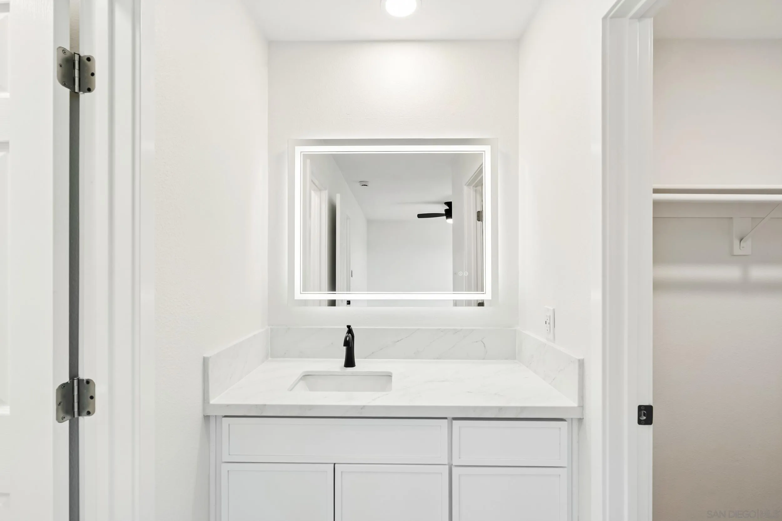https://cdn.realtyfeed.com/cdn/127/250041025/2e47e3900cba592e81429f98b5e65be6.webp