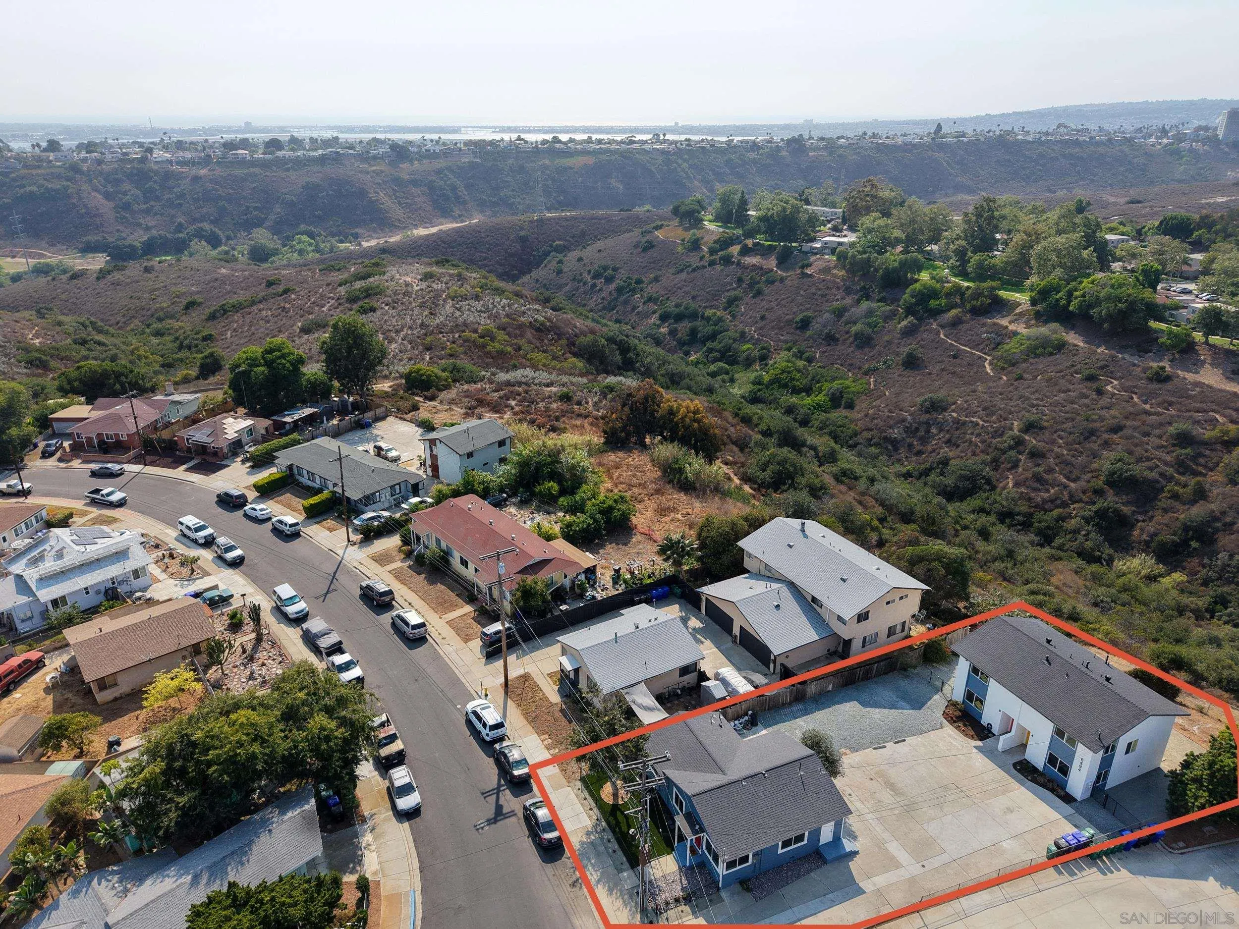 https://cdn.realtyfeed.com/cdn/127/250041025/3a1b98e756080da3d6a3b65a619a8efa.webp