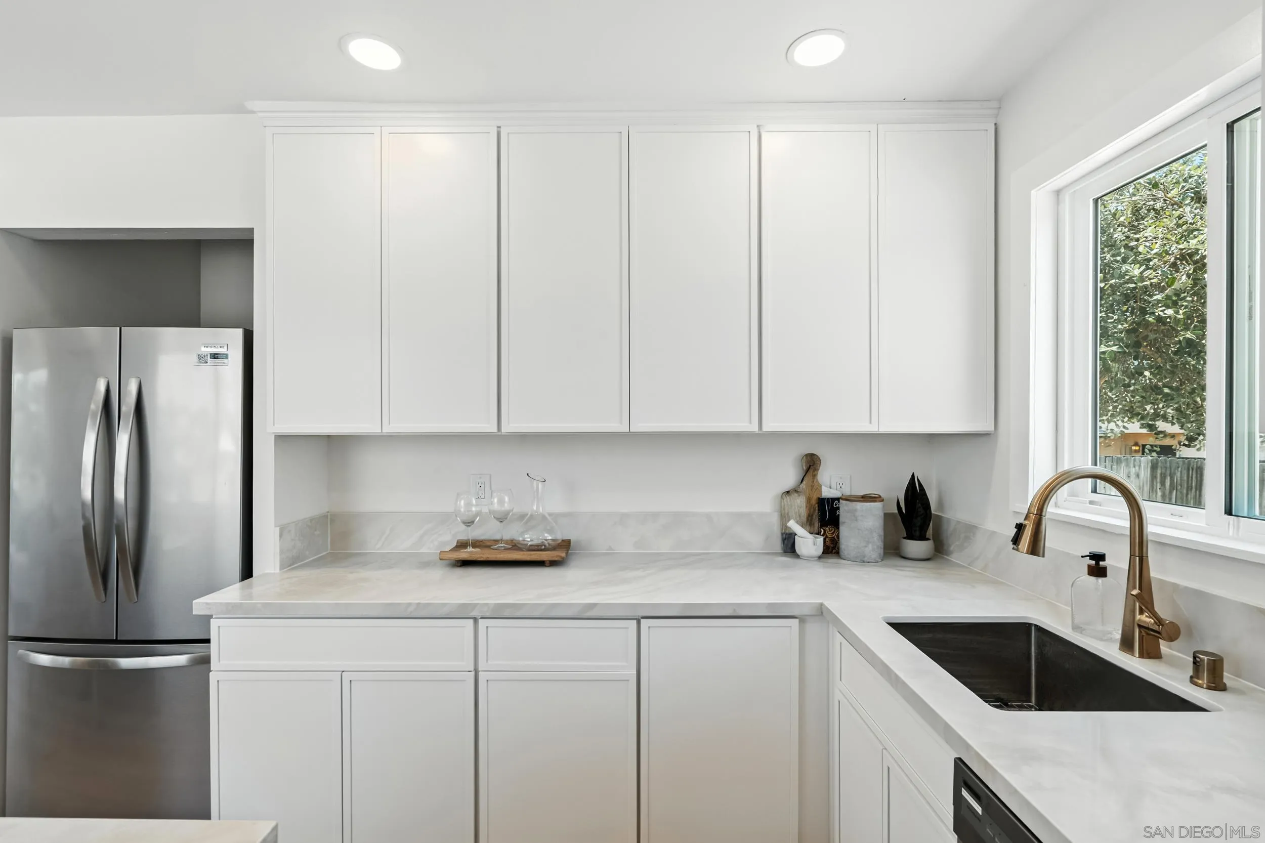 https://cdn.realtyfeed.com/cdn/127/250041025/4be6f4c9ae582df56158d9efcd578e1a.webp