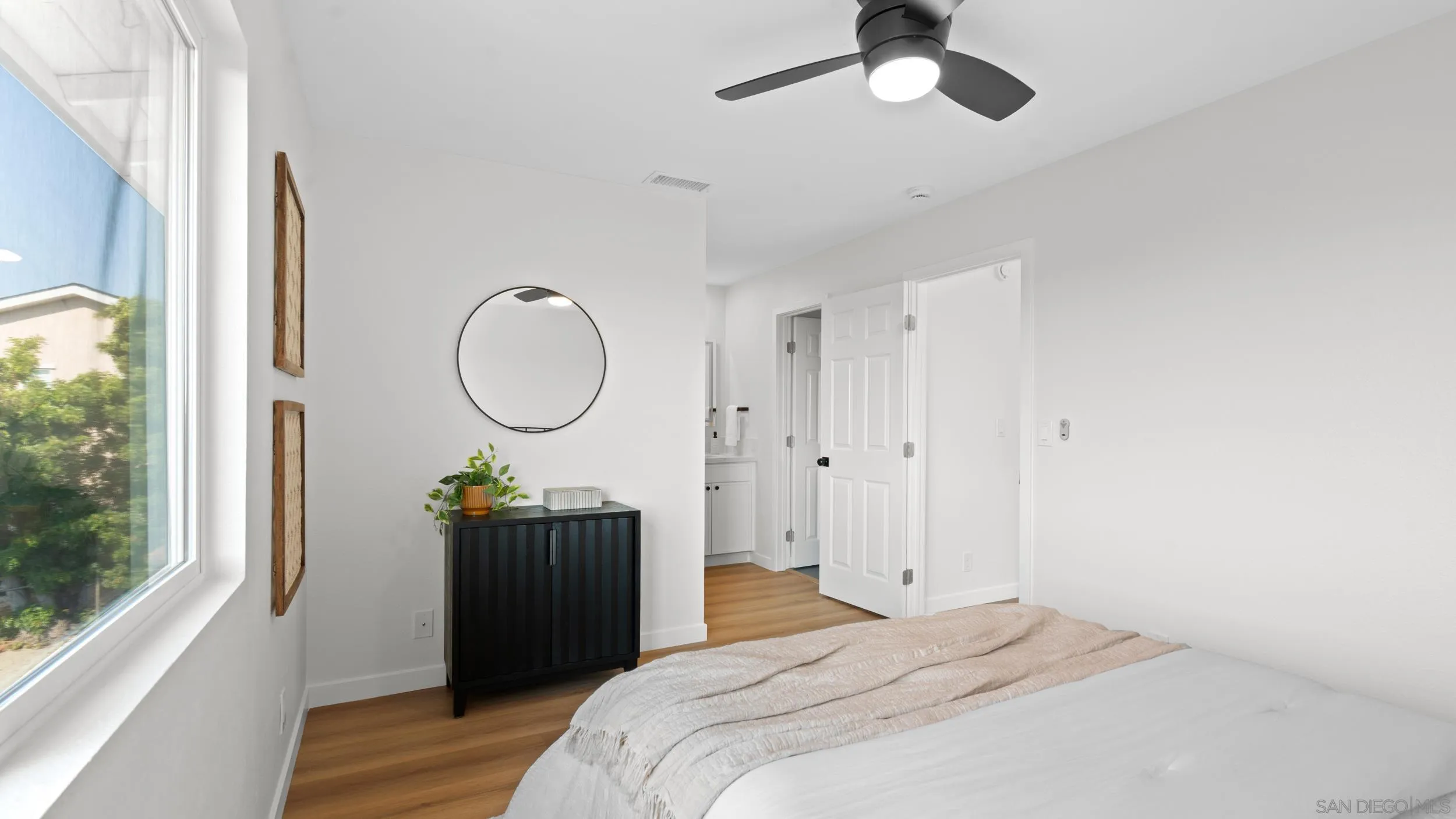 https://cdn.realtyfeed.com/cdn/127/250041025/78f9253f1027cd61e0ae3278db5cca5e.webp