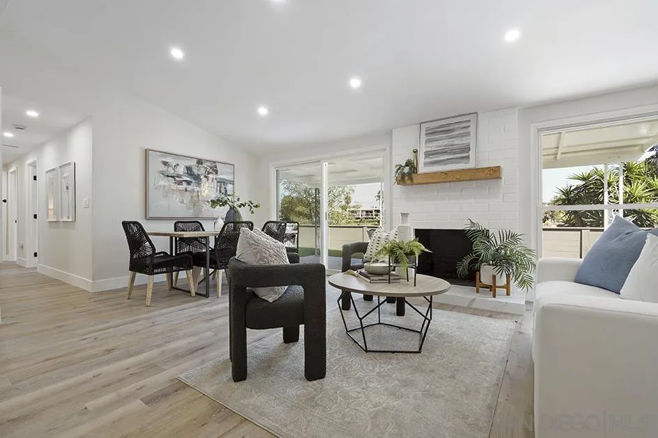 https://cdn.realtyfeed.com/cdn/127/250041027/7574e33ad1835747dbdb6fb4a891778c.webp