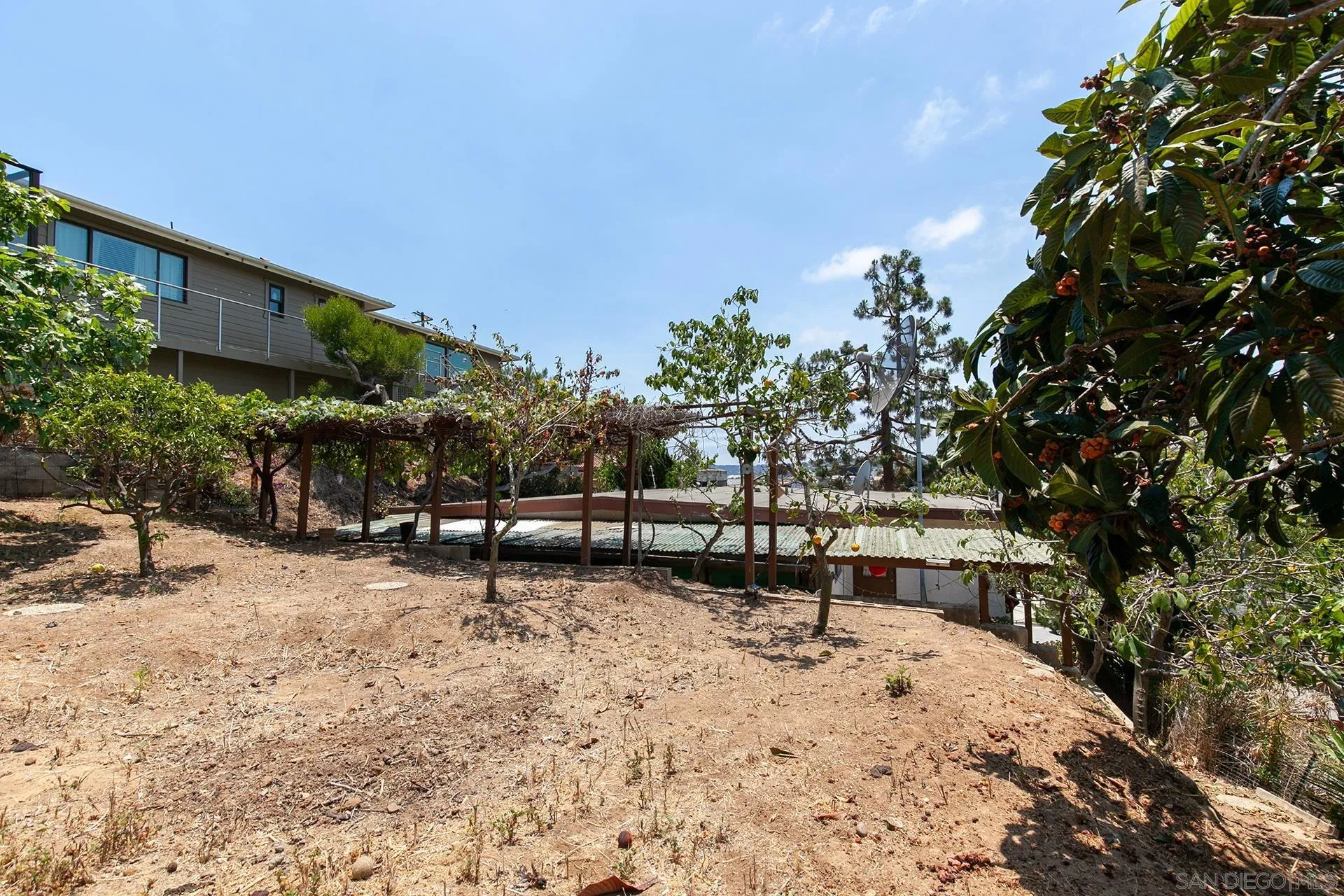 https://cdn.realtyfeed.com/cdn/127/250041030/13a1c6d5eed29c50bd2fb6cbcbf86c32.webp