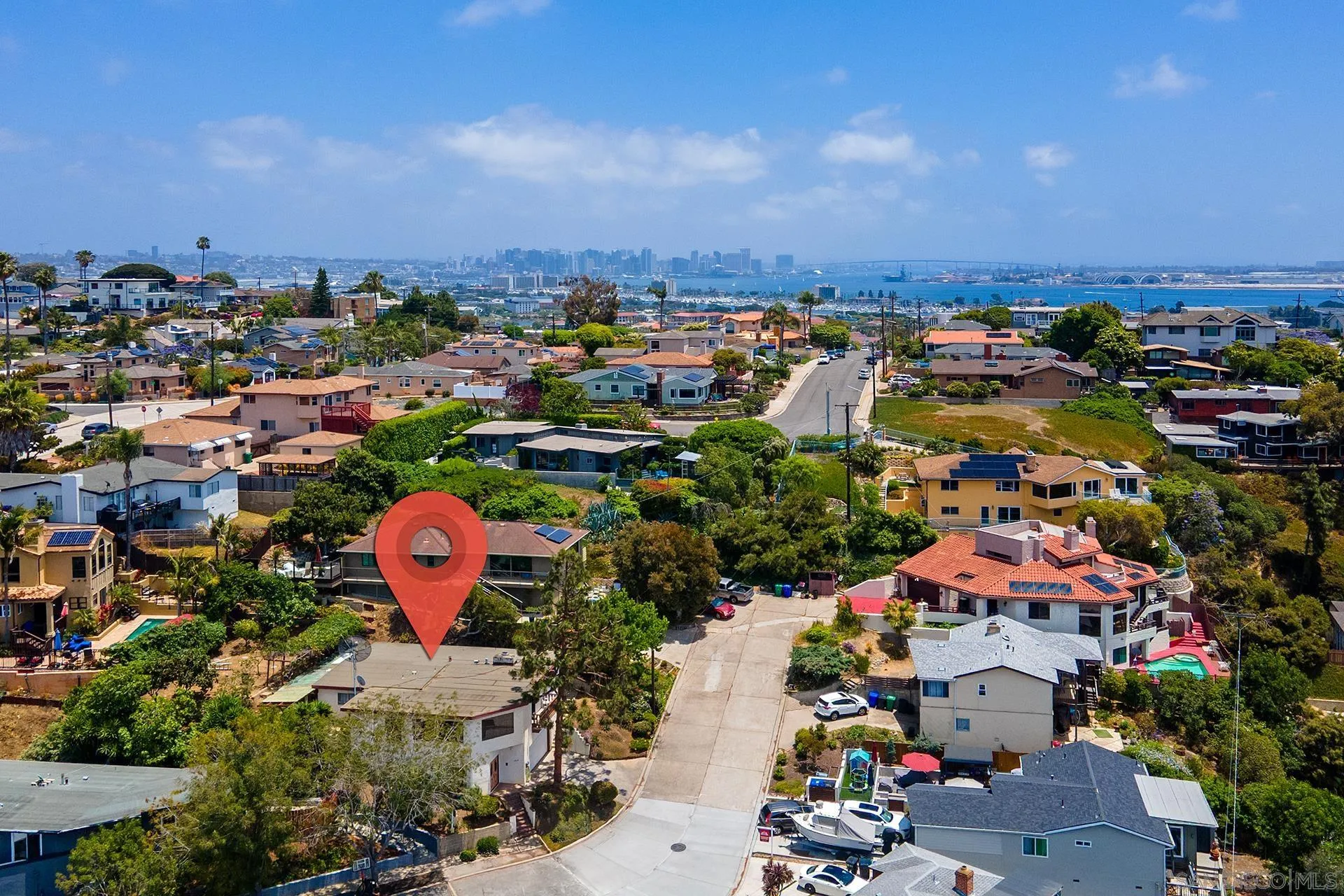 https://cdn.realtyfeed.com/cdn/127/250041030/9cf6f7f6b0760924c6b4c86d8ad7b7c5.webp