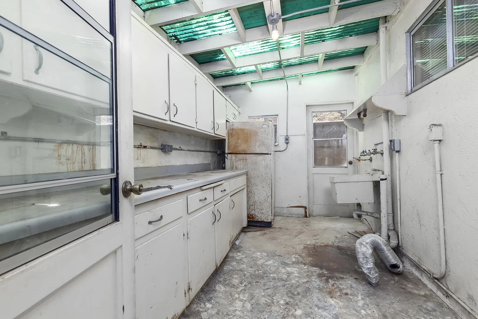 https://cdn.realtyfeed.com/cdn/127/250041030/c5b47c51cb0400bef42762ab6f0004c5.webp