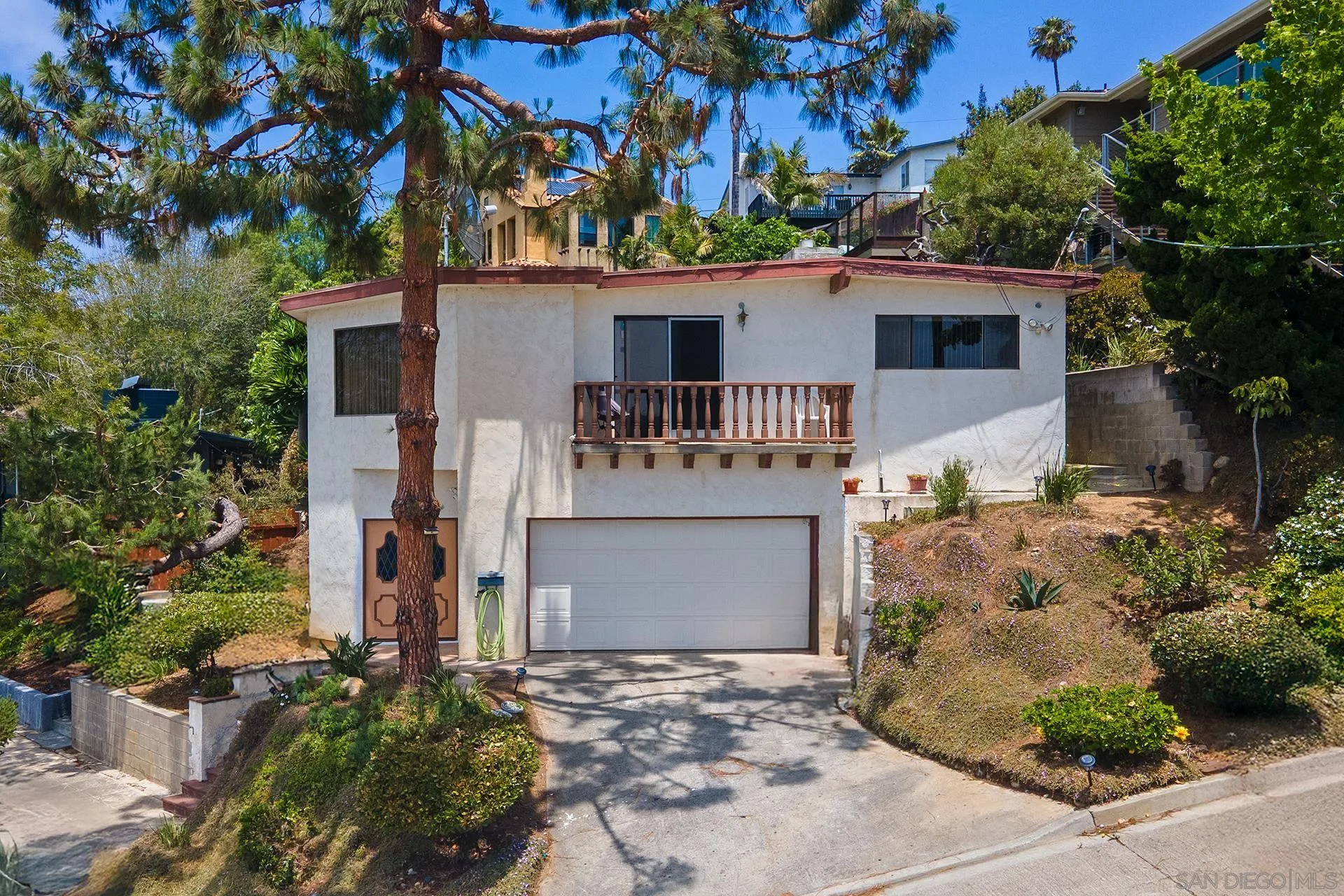 https://cdn.realtyfeed.com/cdn/127/250041030/c68c6d75a1118a039168766d45c32f19.webp
