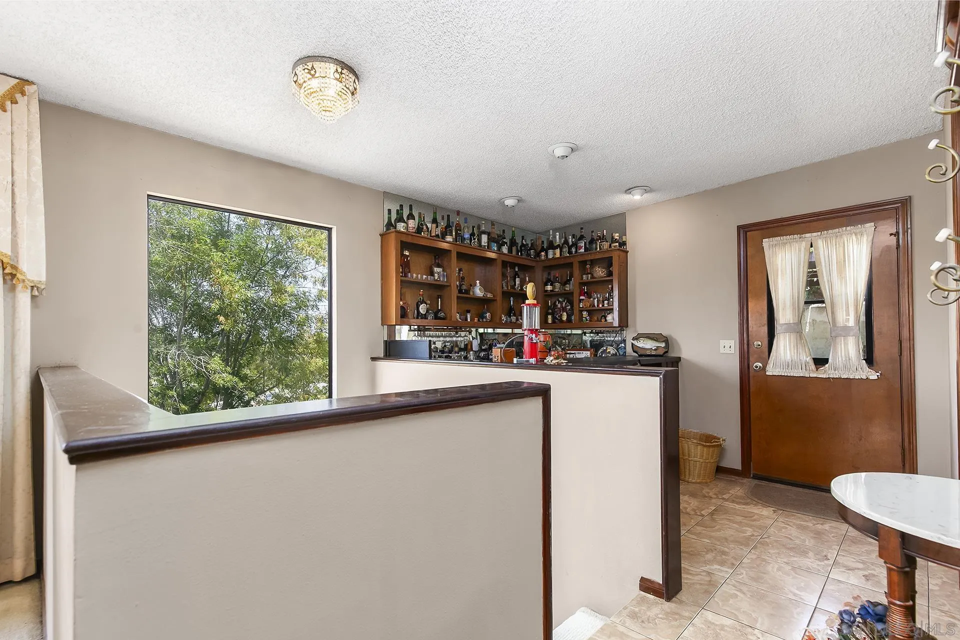 https://cdn.realtyfeed.com/cdn/127/250041030/f8a78fe858c94ba14f57aa28c9103f97.webp