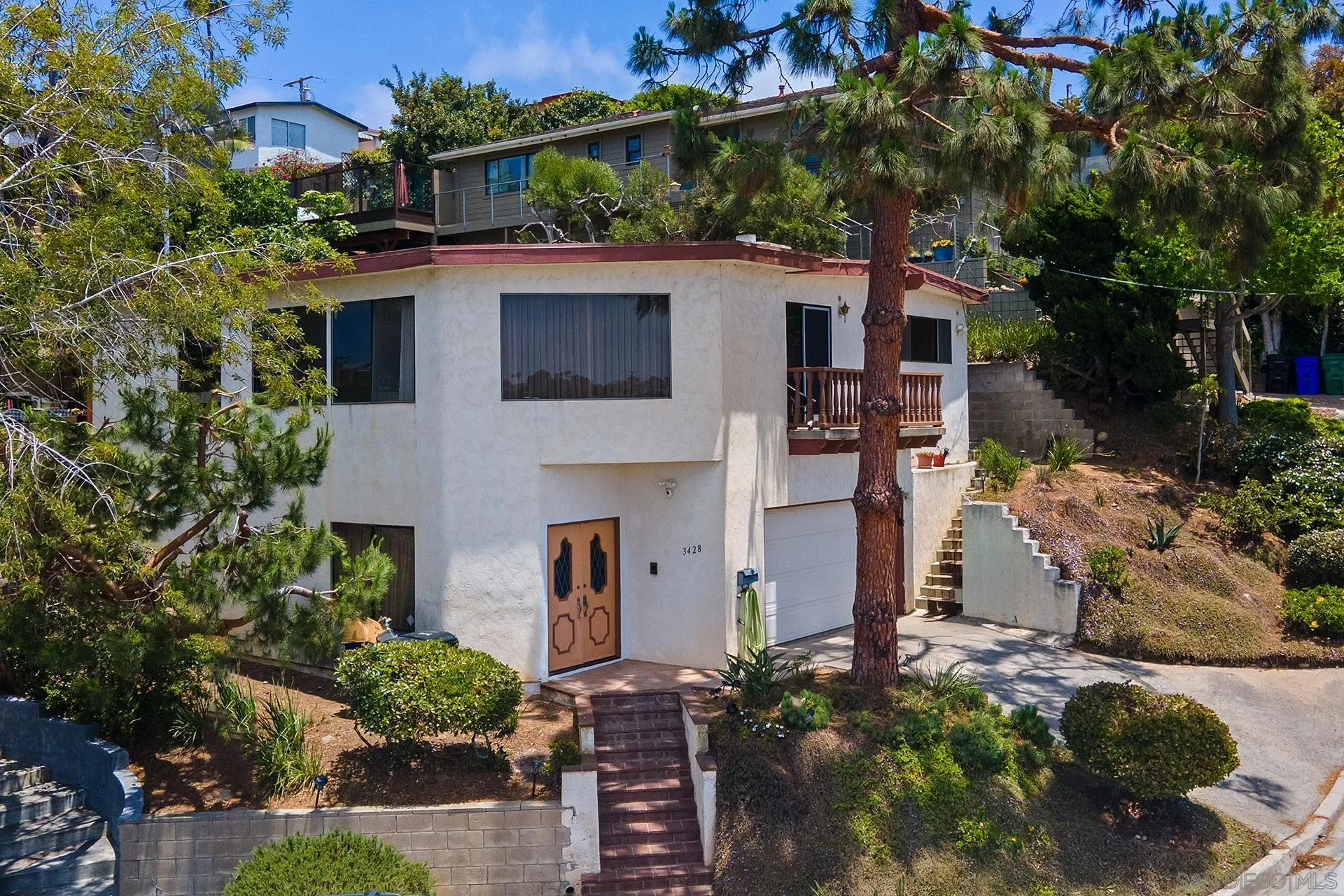 https://cdn.realtyfeed.com/cdn/127/250041030/fb23d559694a9fd82173f59ffefecf11.webp
