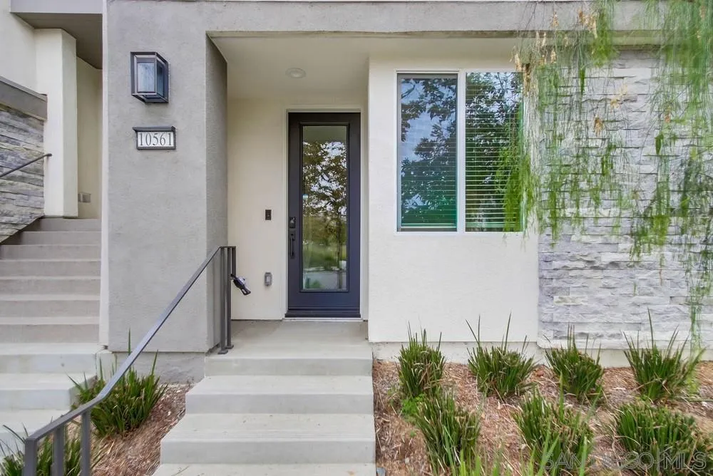 Photo #3: 250041035 Listing 