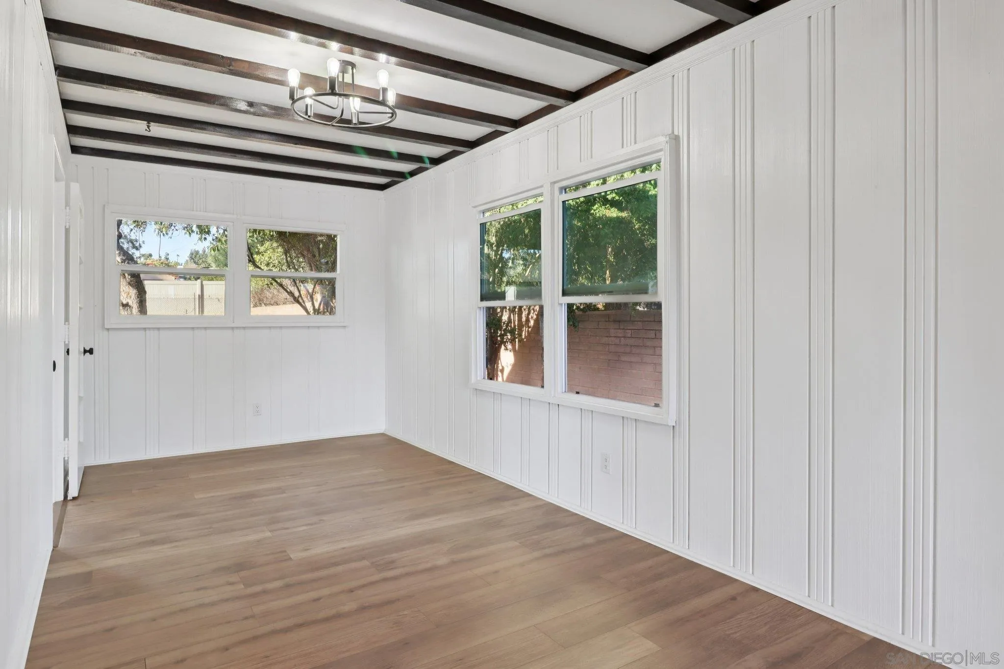 https://cdn.realtyfeed.com/cdn/127/250041040/50d64f438148a0c99a4478f83e9112ee.webp
