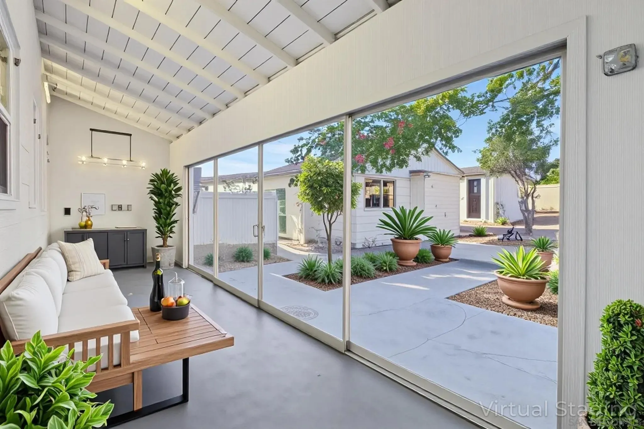 https://cdn.realtyfeed.com/cdn/127/250041040/c4451b946324511e91ad935b52d814b3.webp