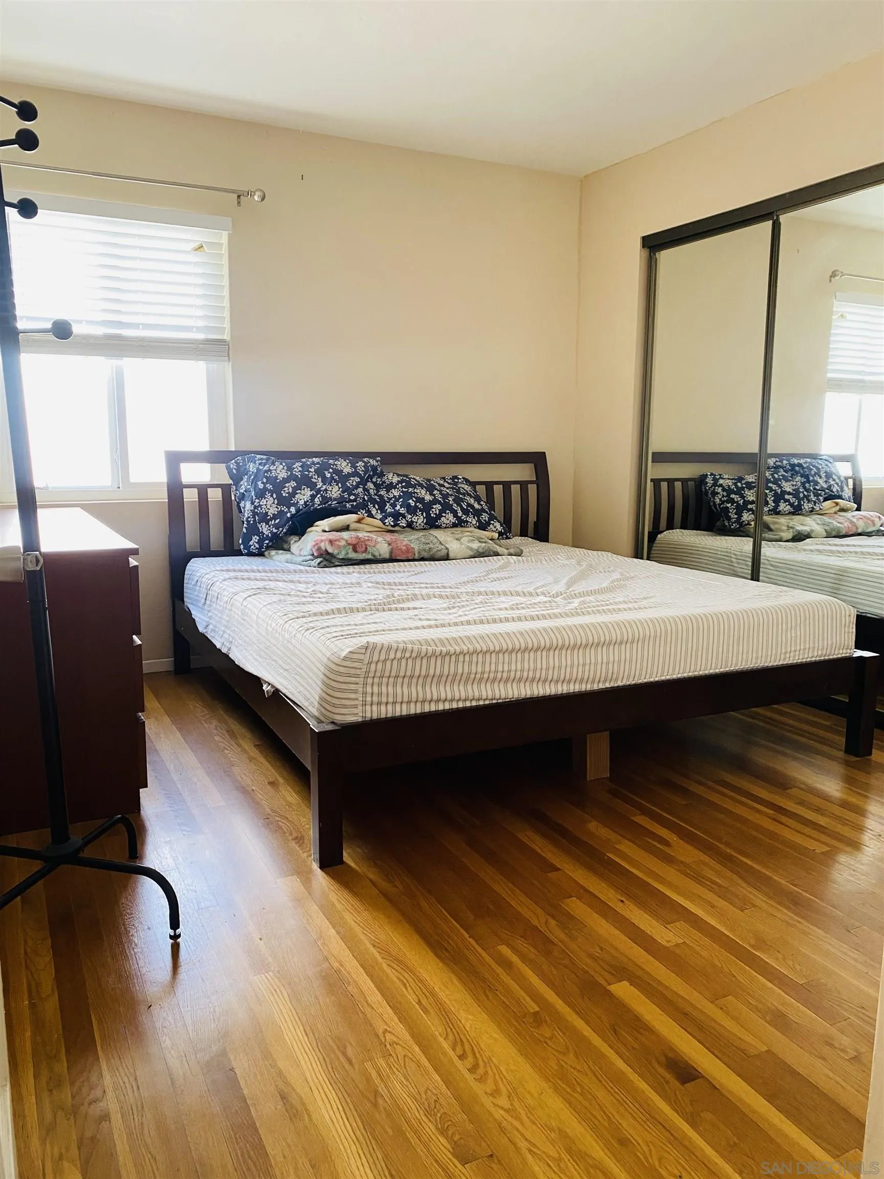 https://cdn.realtyfeed.com/cdn/127/250041044/05ea979f5a577fba3c306f92efab23c4.webp
