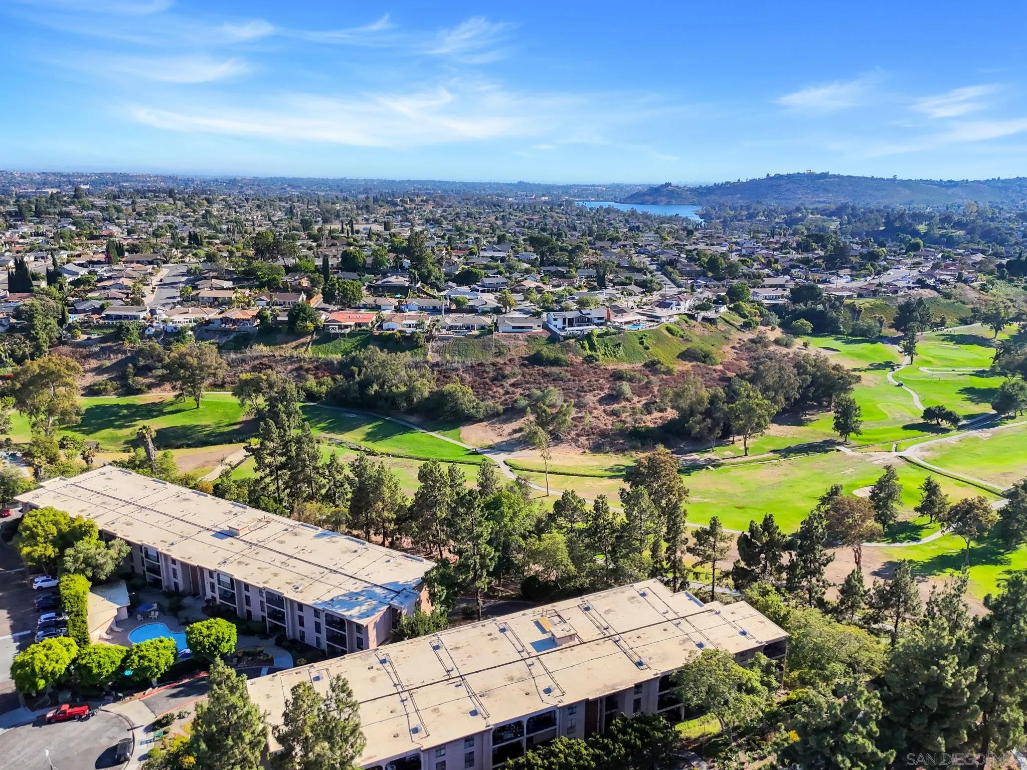 https://cdn.realtyfeed.com/cdn/127/250041045/f74331e6d9c5b8d7e2eea1d0b562bc0d.webp