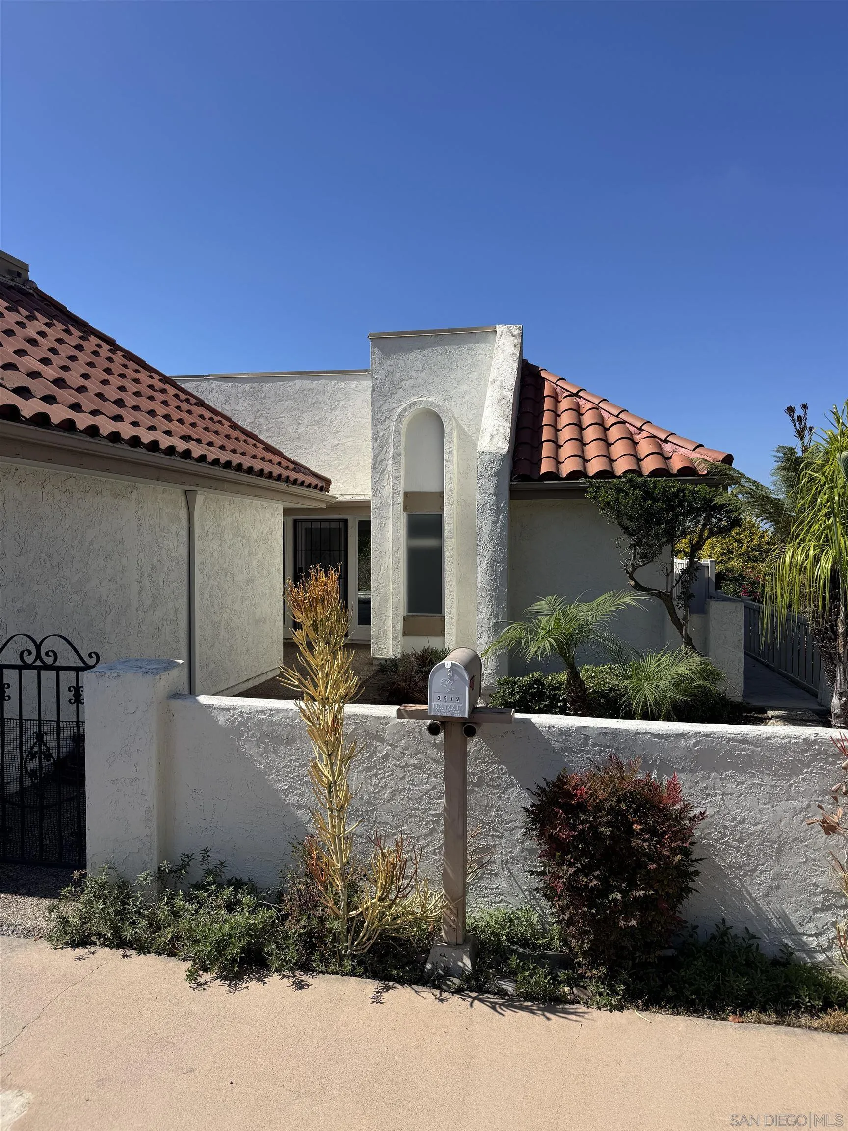https://cdn.realtyfeed.com/cdn/127/250041046/0c5c89ff0454e6931d8c0082d947d379.webp