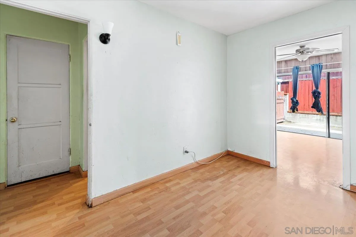 https://cdn.realtyfeed.com/cdn/127/250041052/9b7082eced4b3c3d4e396e19b9e689d0.webp