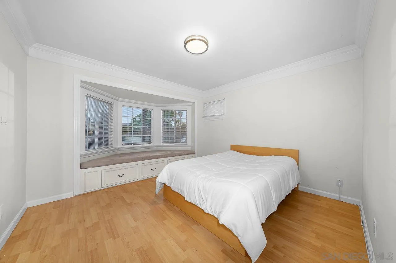 https://cdn.realtyfeed.com/cdn/127/250041055/29d705edd2ee078d656b840f2bc673eb.webp