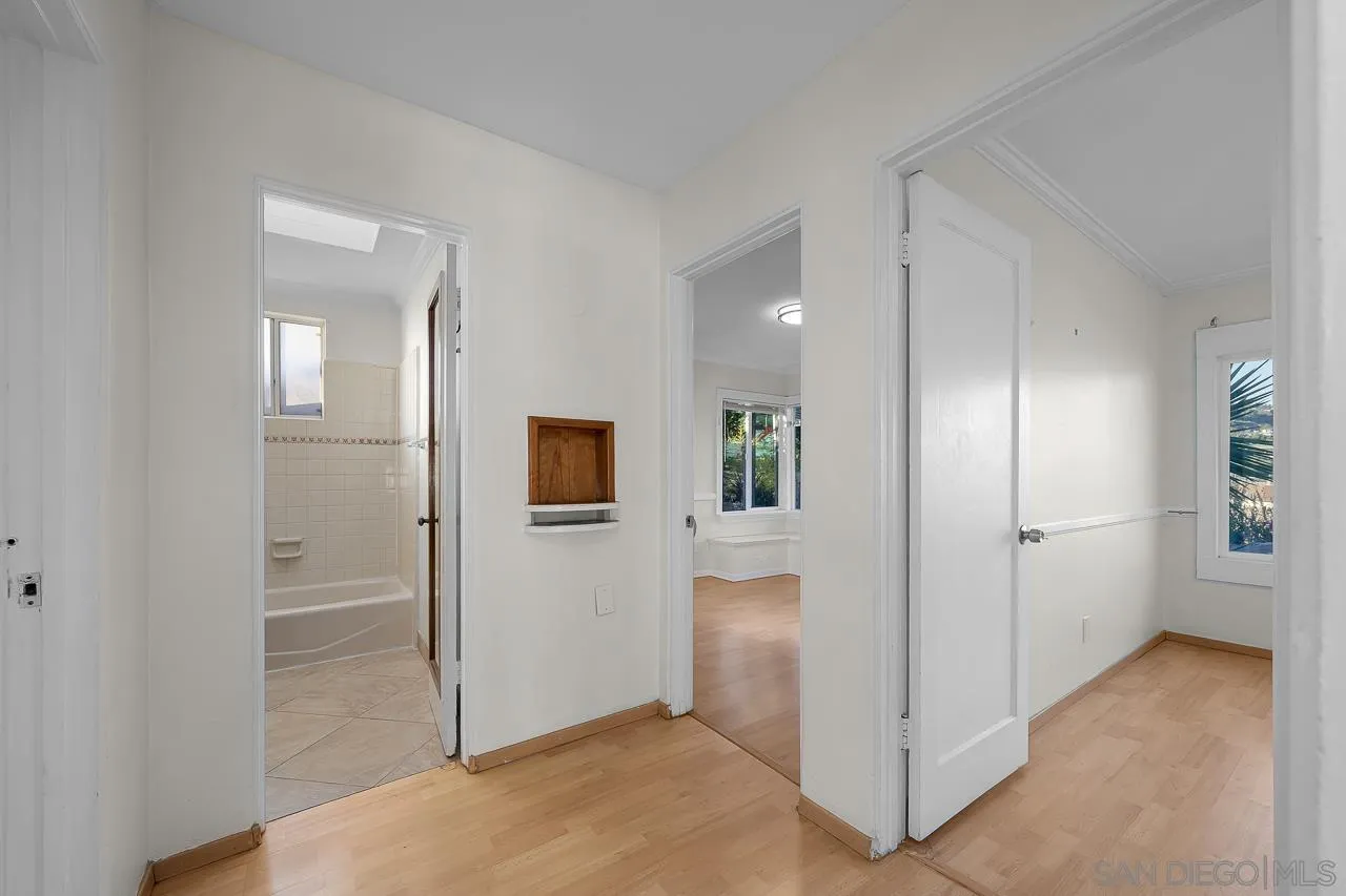 https://cdn.realtyfeed.com/cdn/127/250041055/d00c1a8c8d2902af434a15d4cfc5f6bc.webp