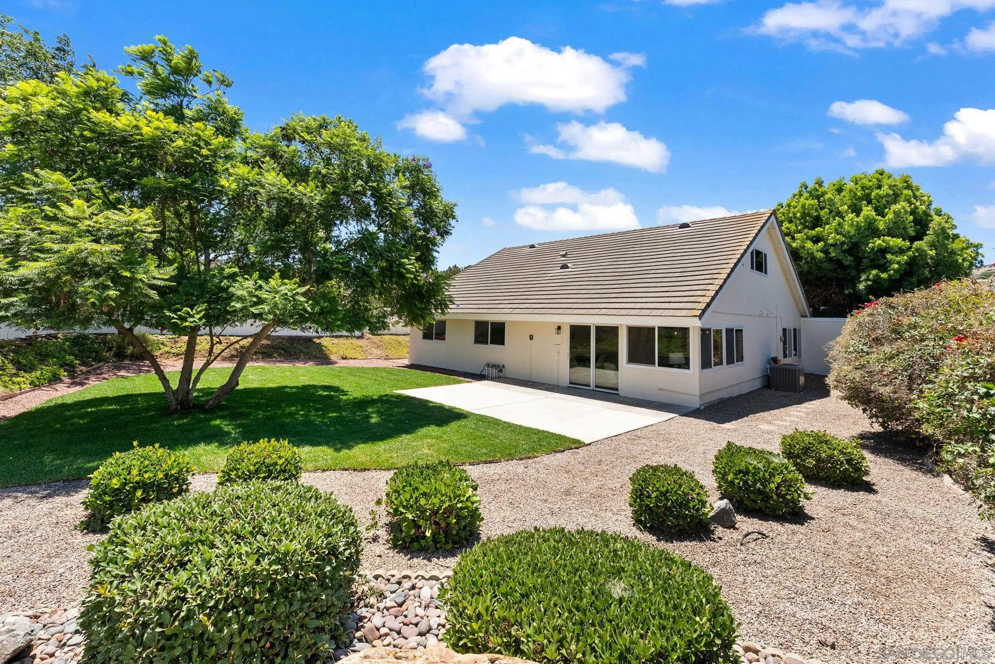 https://cdn.realtyfeed.com/cdn/127/250041057/e77f9f659b2af27d3ff0ef2ee2dbe334.webp