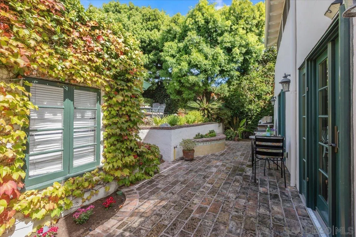 https://cdn.realtyfeed.com/cdn/127/250041062/29d5a91ad3e92af1d5fdd94e4105b7ad.webp