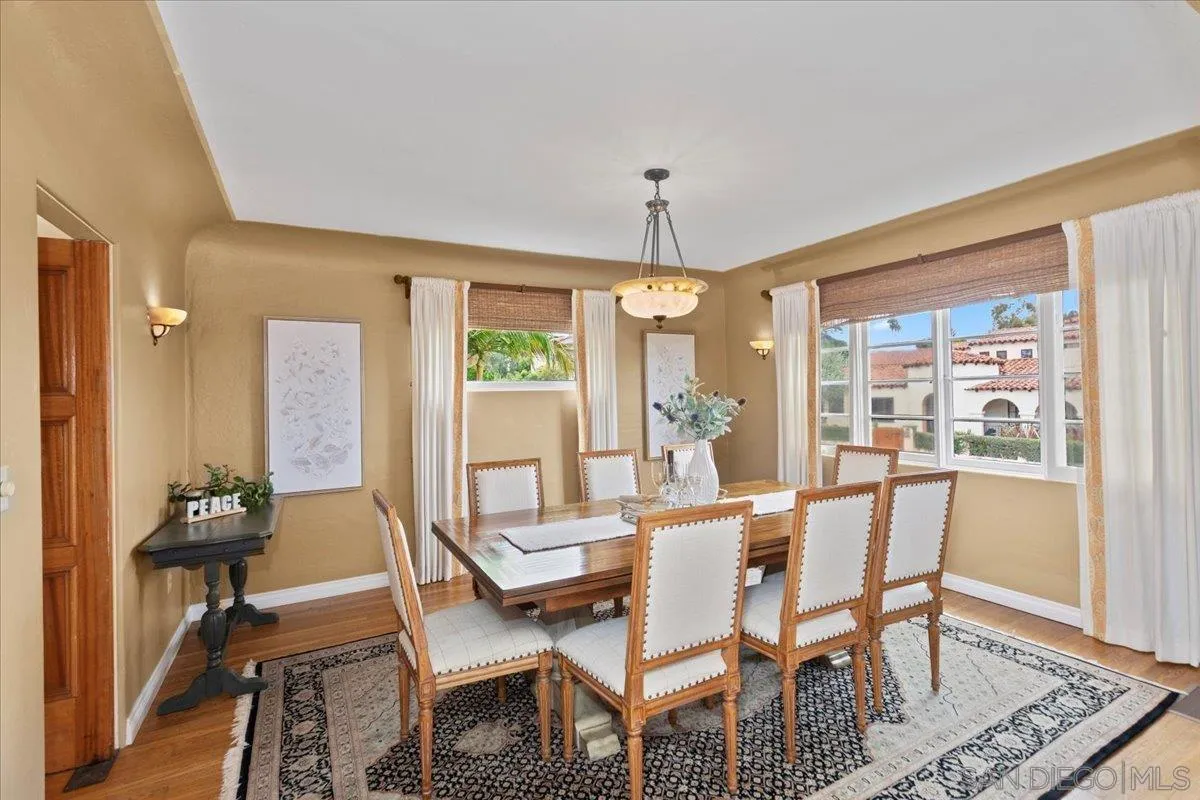 https://cdn.realtyfeed.com/cdn/127/250041062/80f0270cea7a41447046fdea11b8bb2e.webp