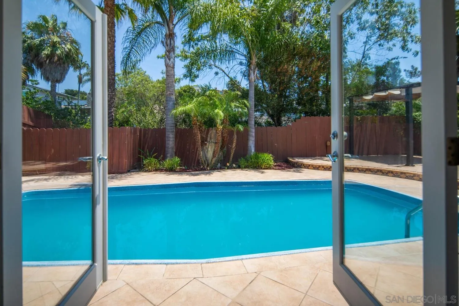https://cdn.realtyfeed.com/cdn/127/250041063/3f5eef5cb1ed5cdd4da910070f44e5f1.webp
