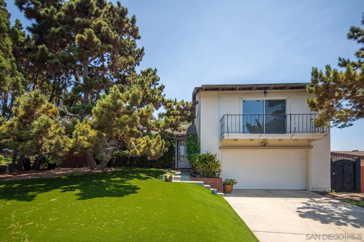 https://cdn.realtyfeed.com/cdn/127/250041063/a5a3a2c62b72e0410e70217cb2077edf.webp