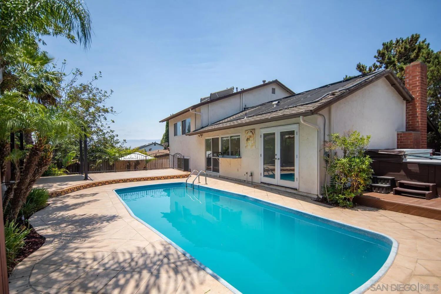 https://cdn.realtyfeed.com/cdn/127/250041063/b2c05d22019ed65f034200095f9eea8f.webp