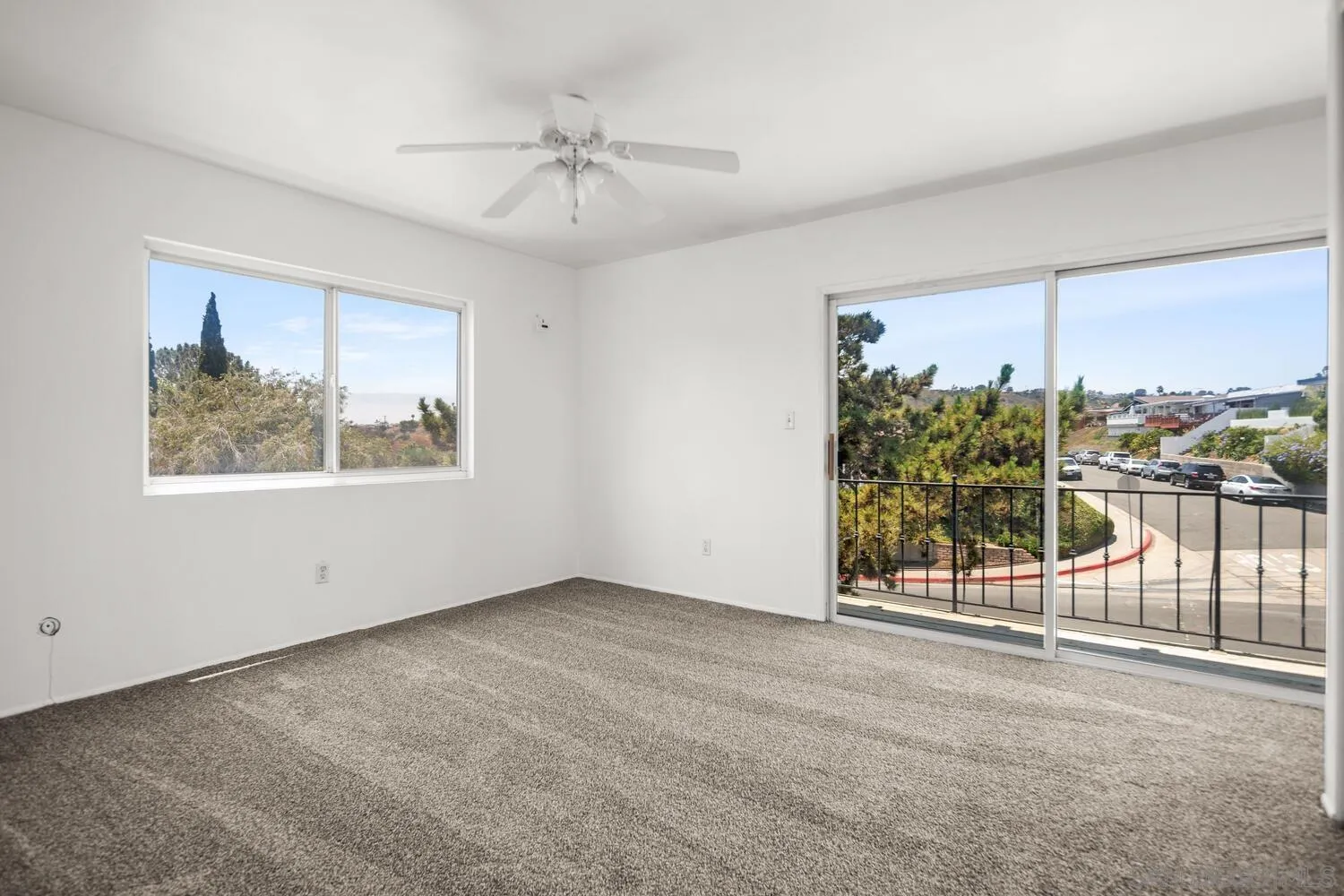 https://cdn.realtyfeed.com/cdn/127/250041063/f659ff232c6c1d60332aad18a0917cf6.webp