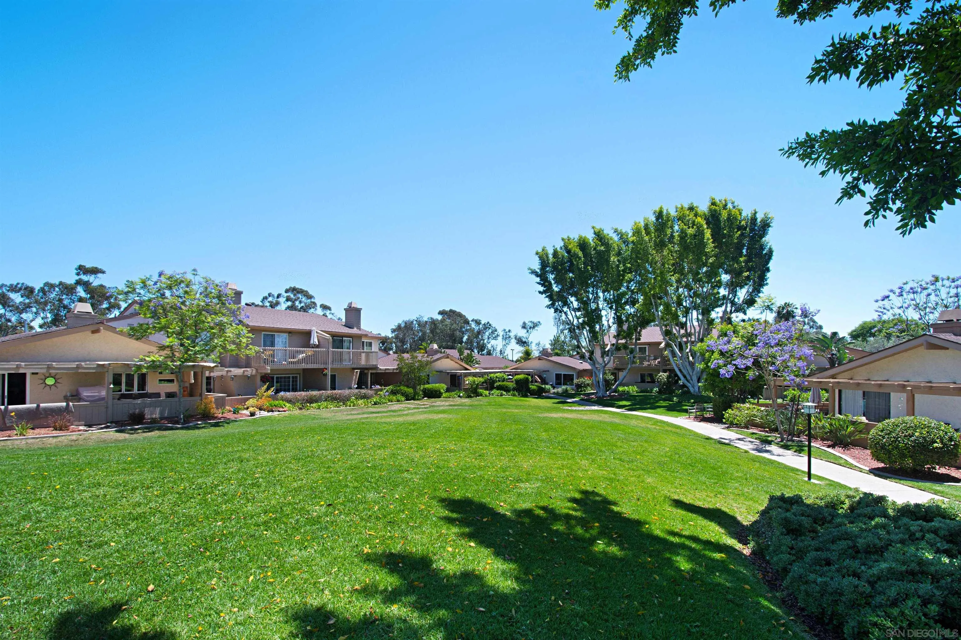 https://cdn.realtyfeed.com/cdn/127/250041064/cd8f98c1285c37a75d78e45c27ef2b9b.webp