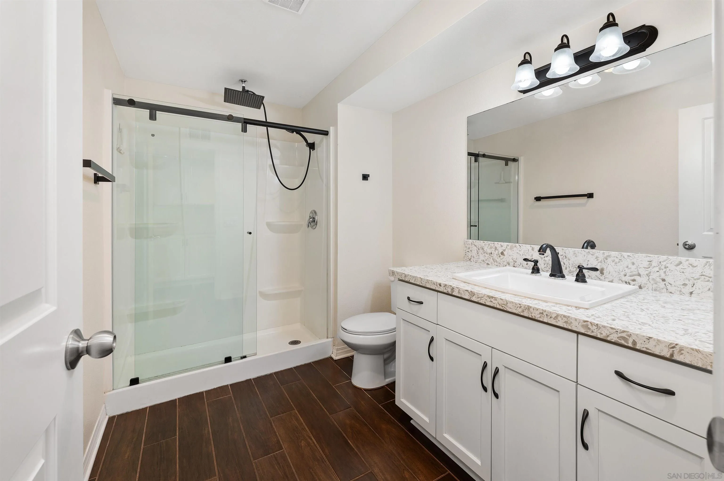 https://cdn.realtyfeed.com/cdn/127/250041066/28e55e9dcf9a672c95f1336cf1743f1d.webp