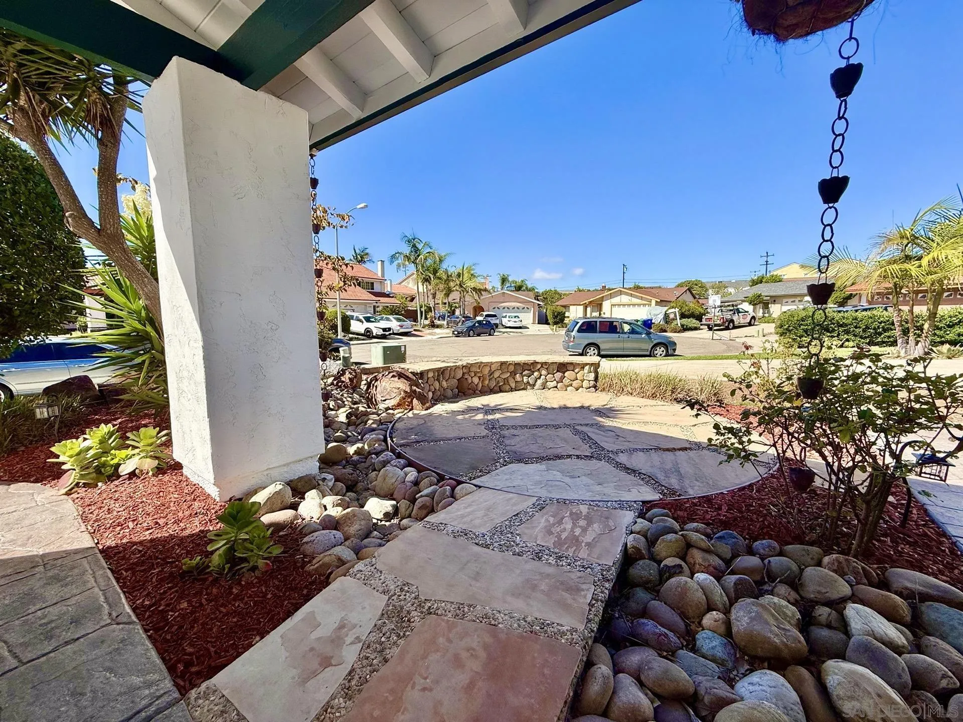 https://cdn.realtyfeed.com/cdn/127/250041070/472b5e44012cb3b914b2234bfaa4485b.webp